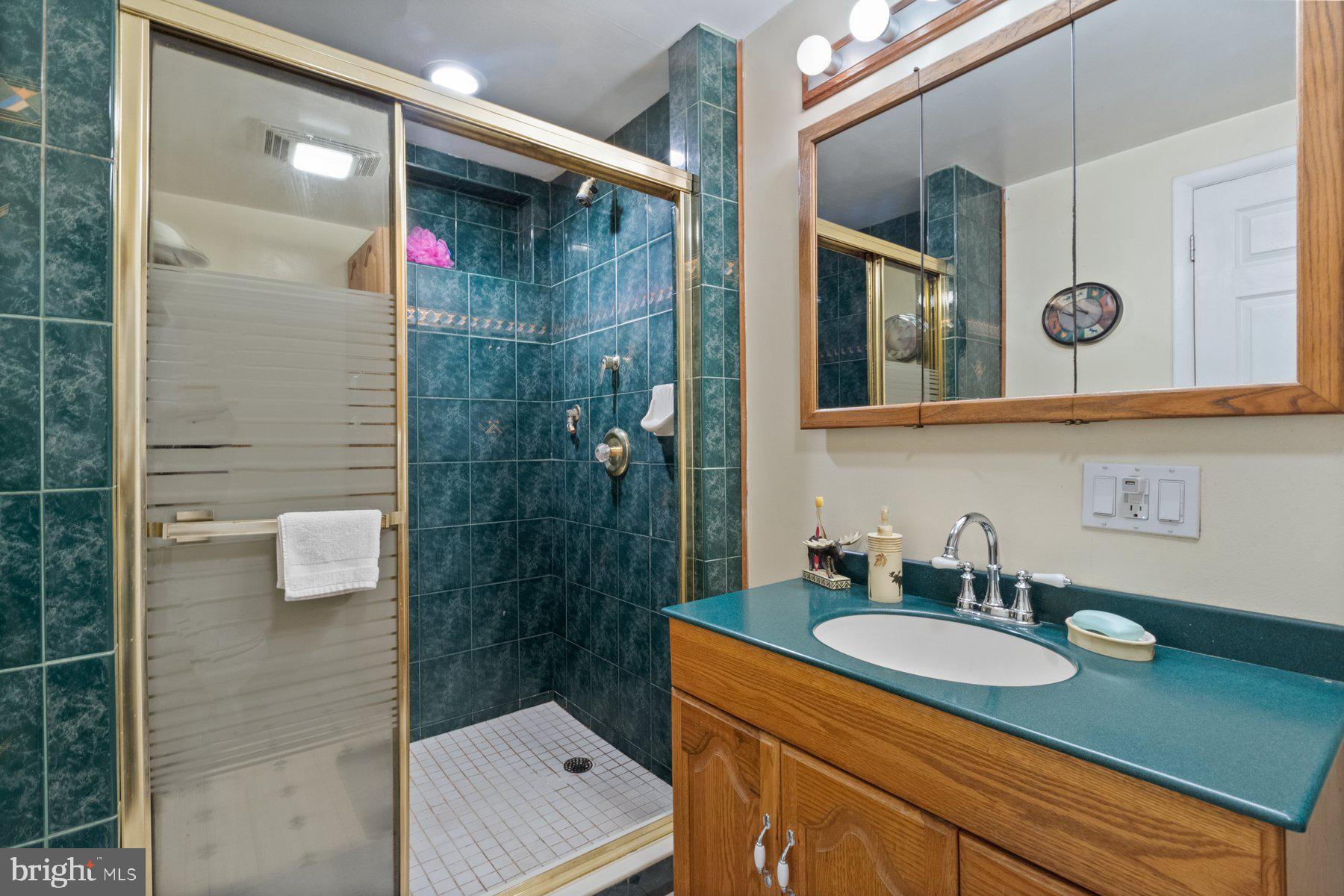 DEVERE ESTATES - Residential