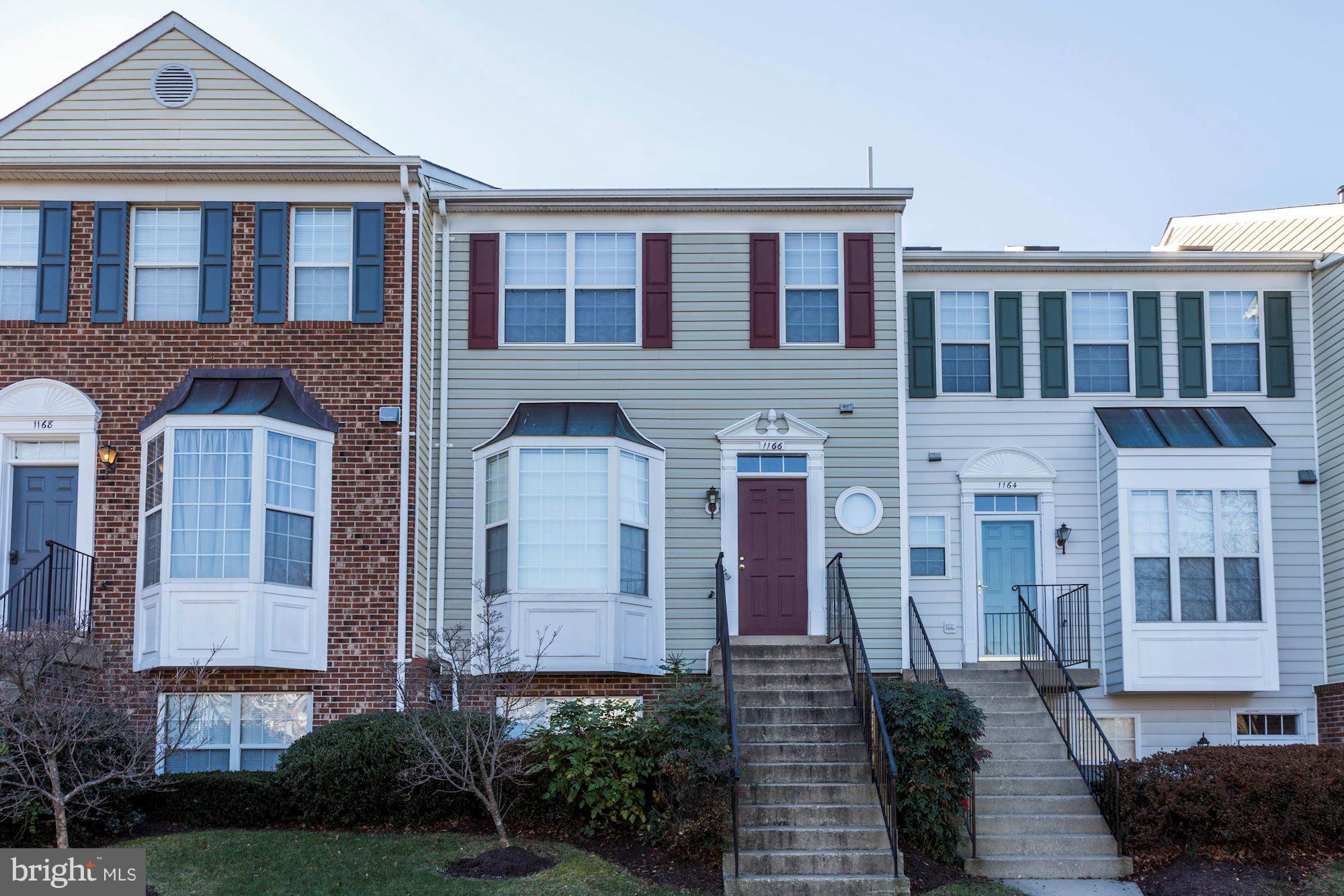 NANTUCKET MEWS @ CROFTON - Residential