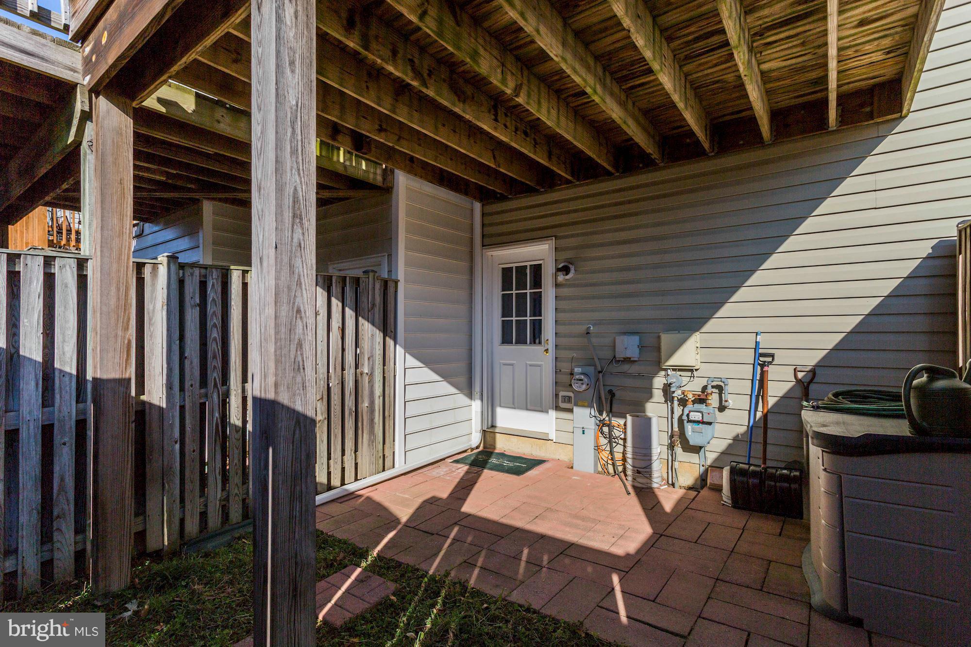 NANTUCKET MEWS @ CROFTON - Residential