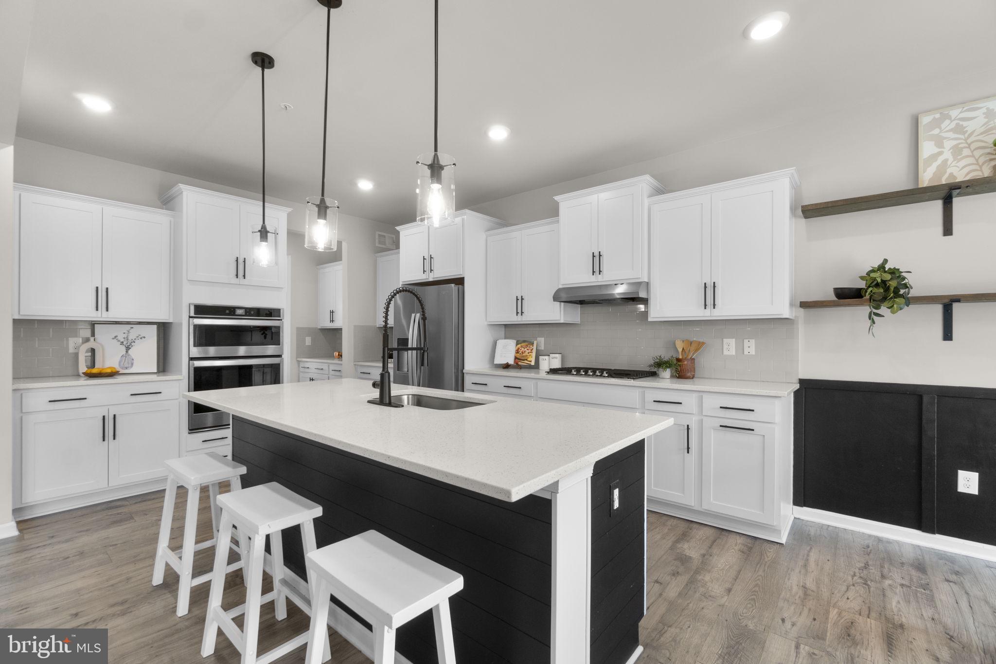 STONEGATE - Residential