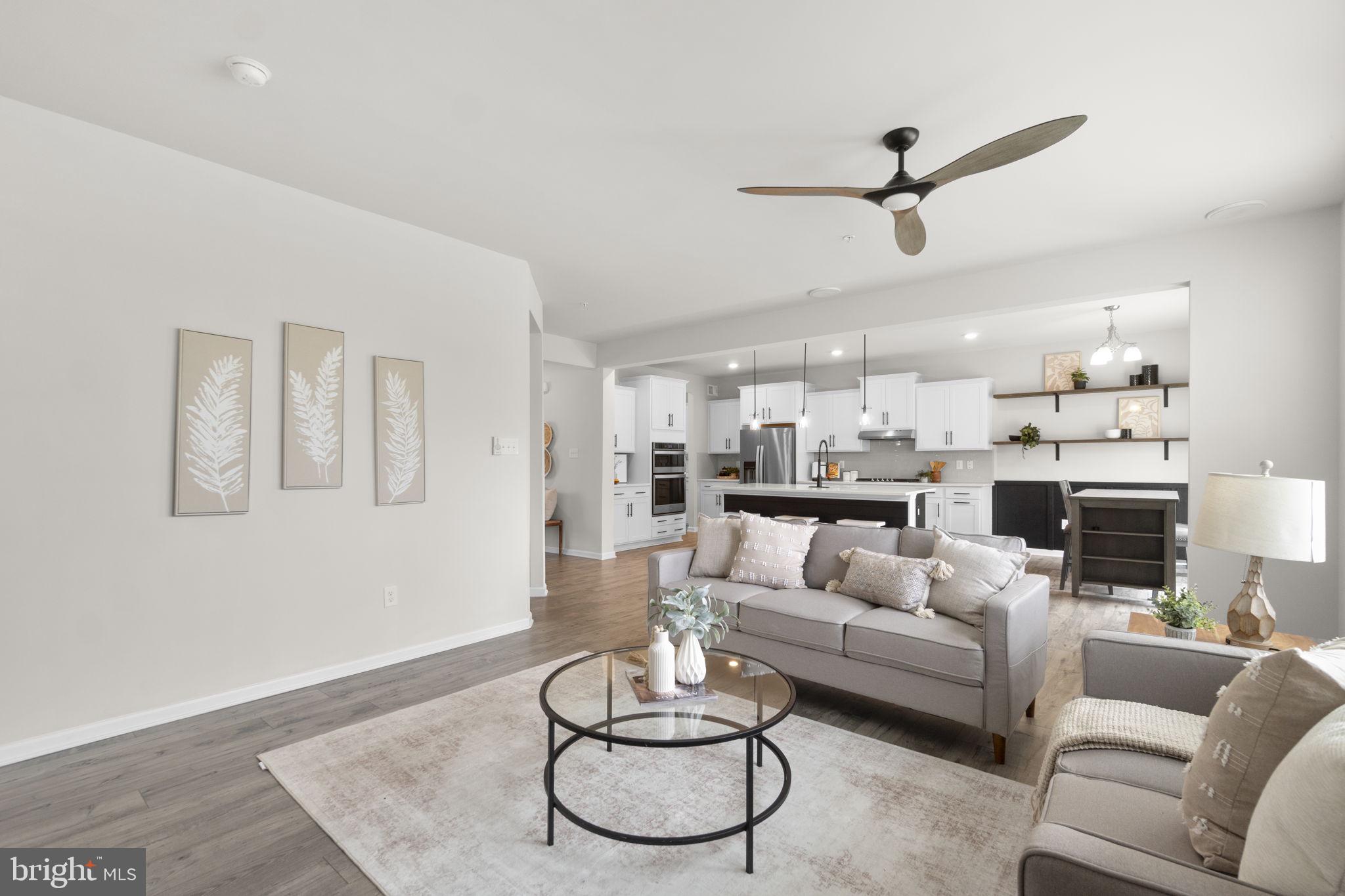 STONEGATE - Residential