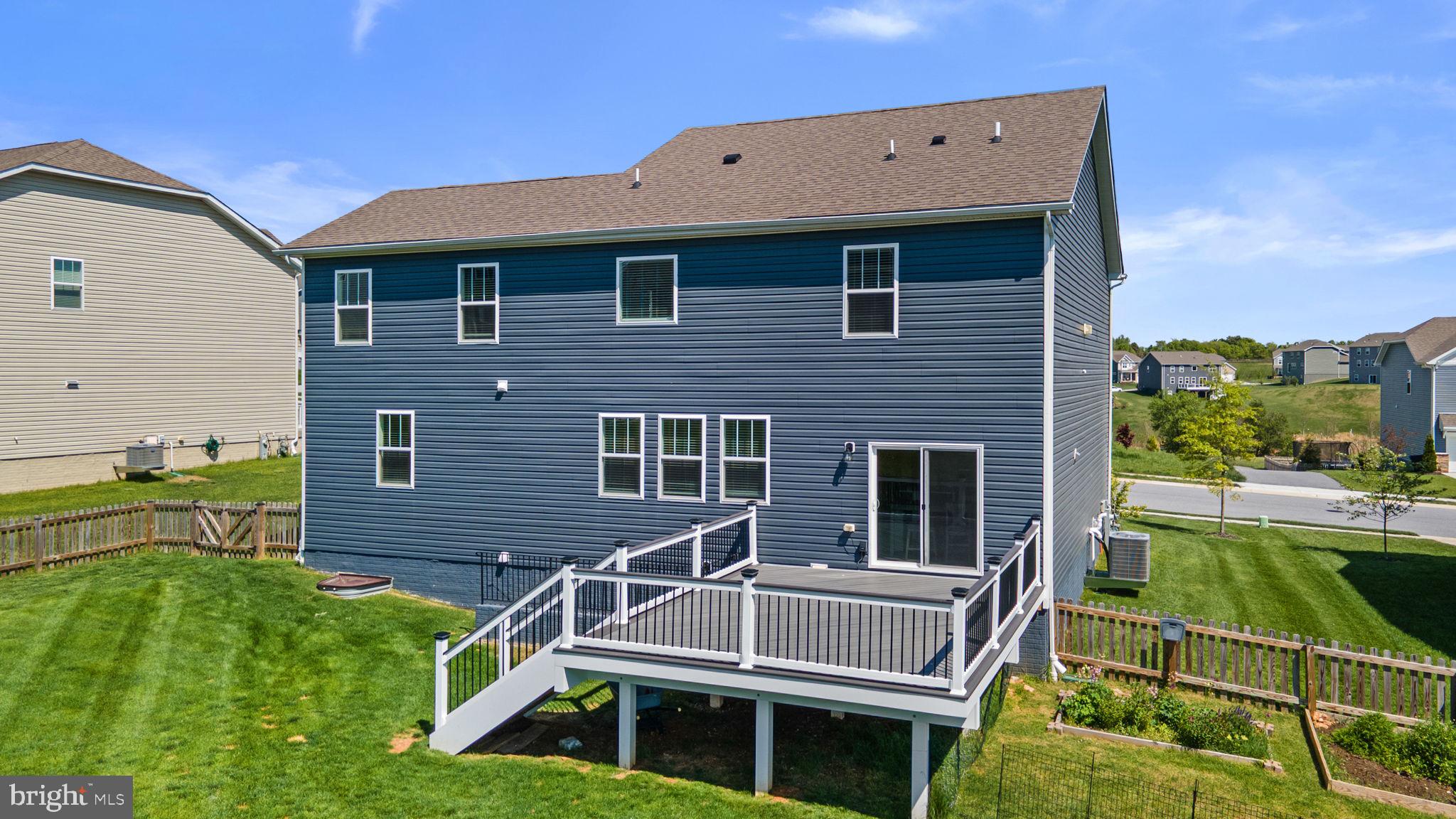 STONEGATE - Residential