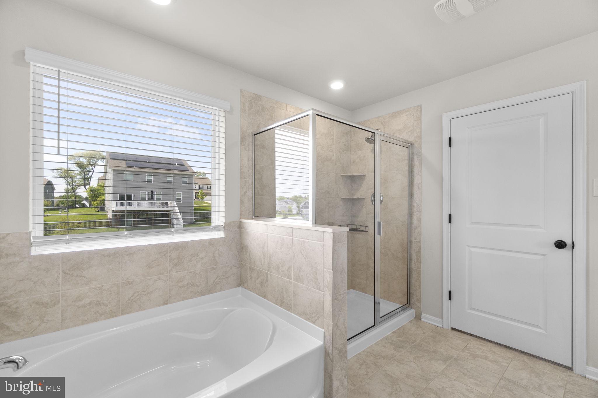 STONEGATE - Residential