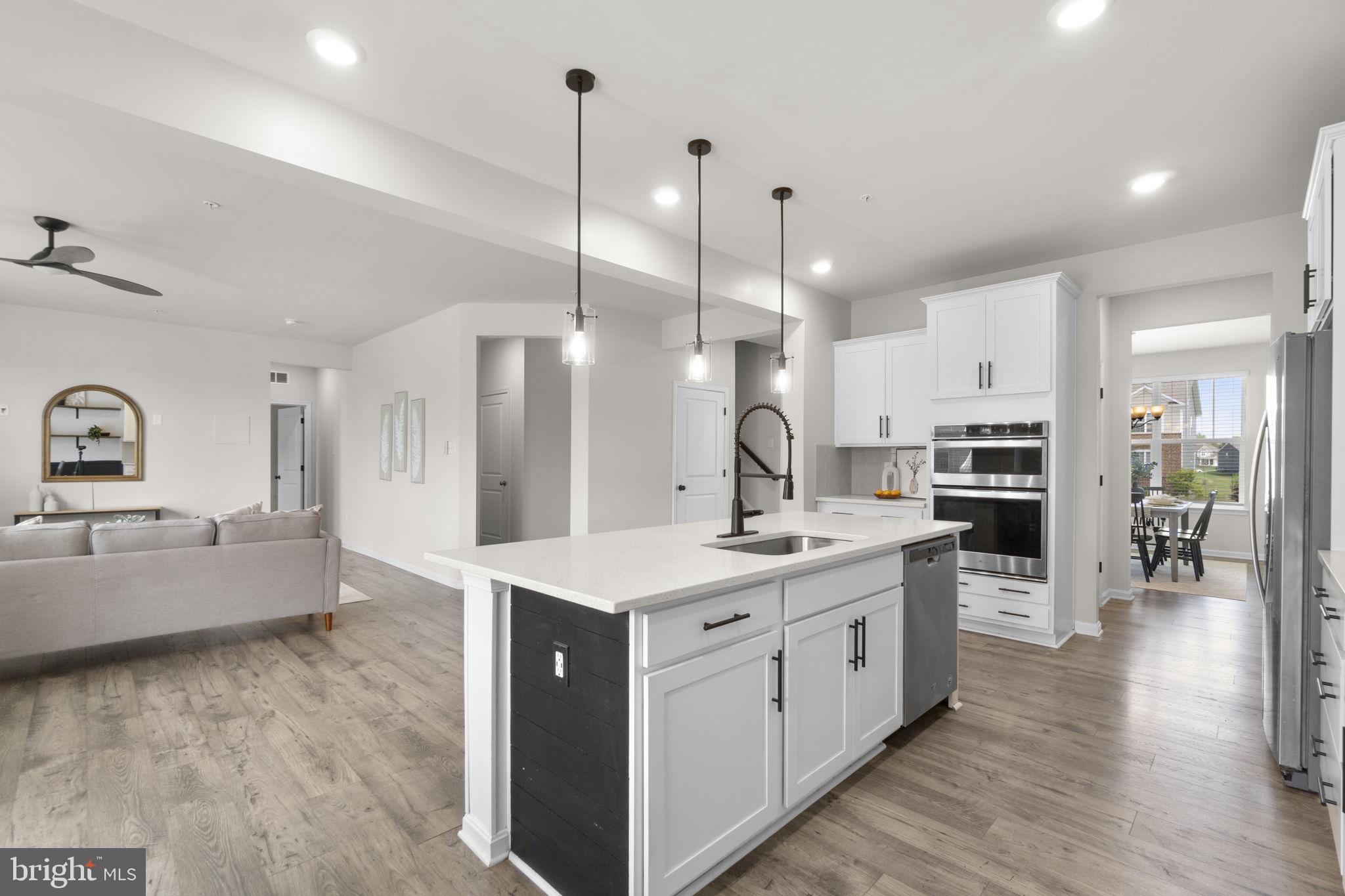 STONEGATE - Residential