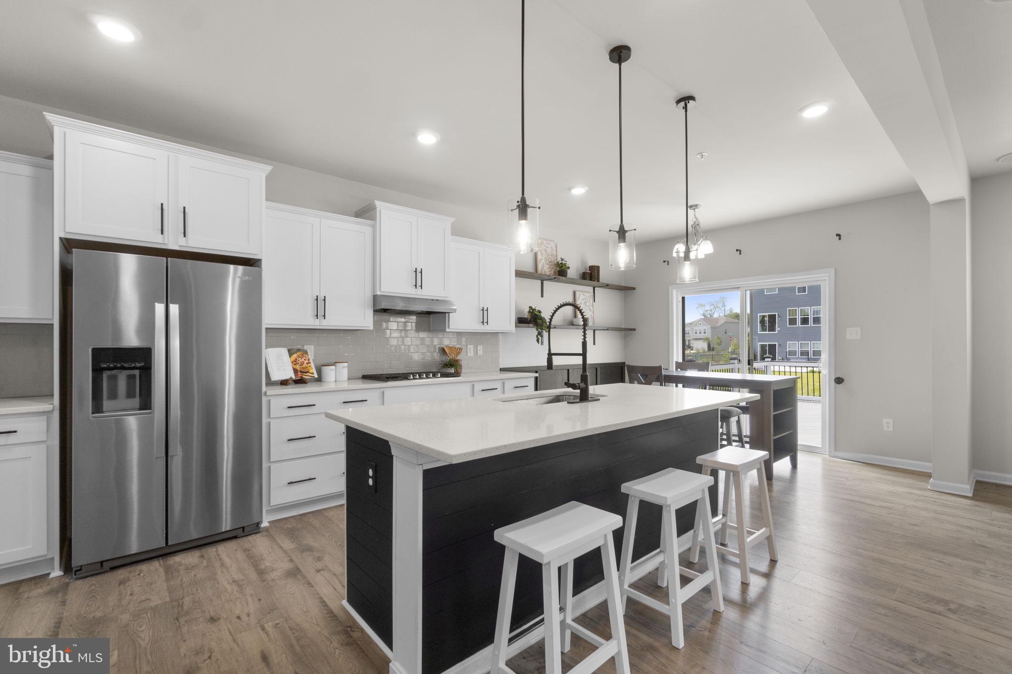 STONEGATE - Residential