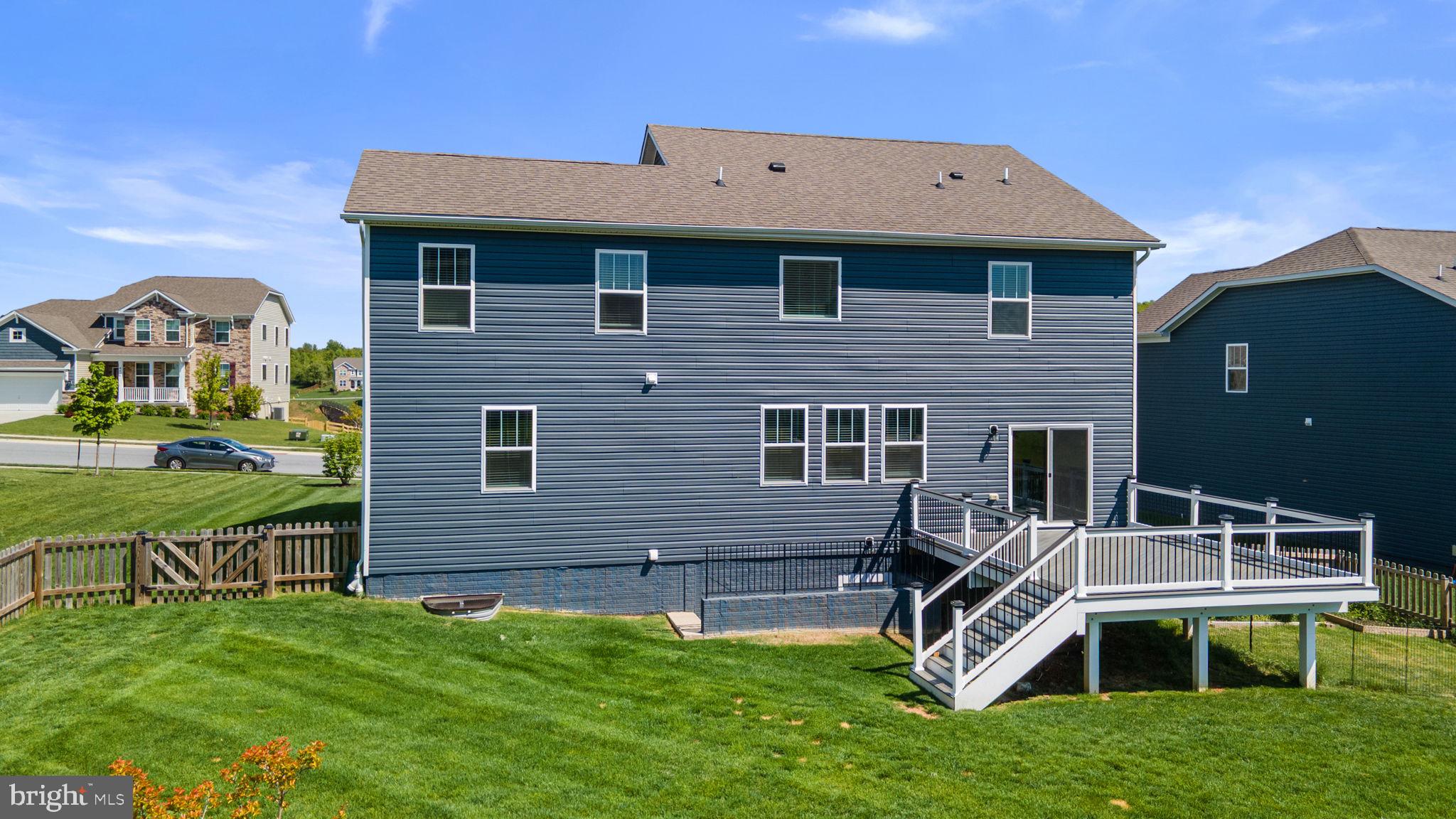 STONEGATE - Residential
