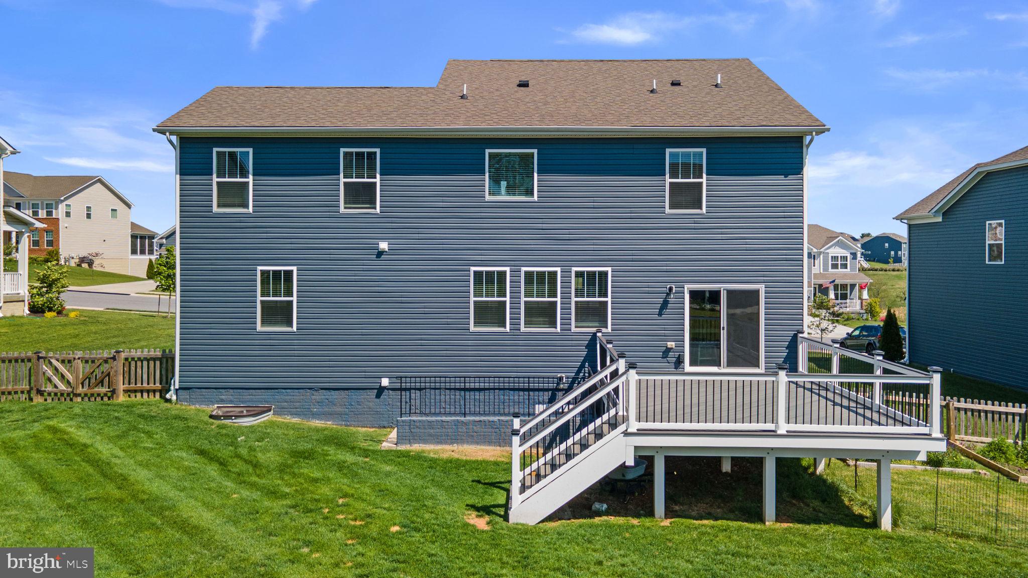 STONEGATE - Residential