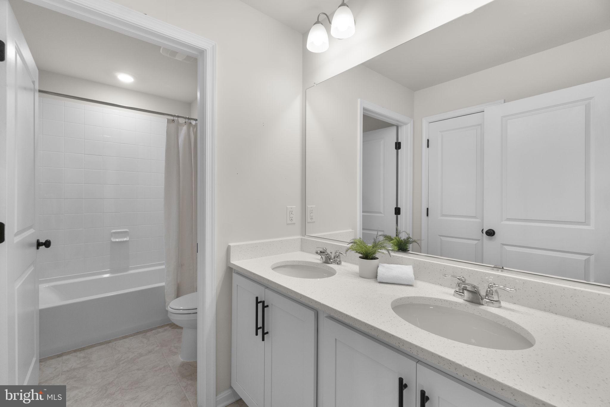 STONEGATE - Residential
