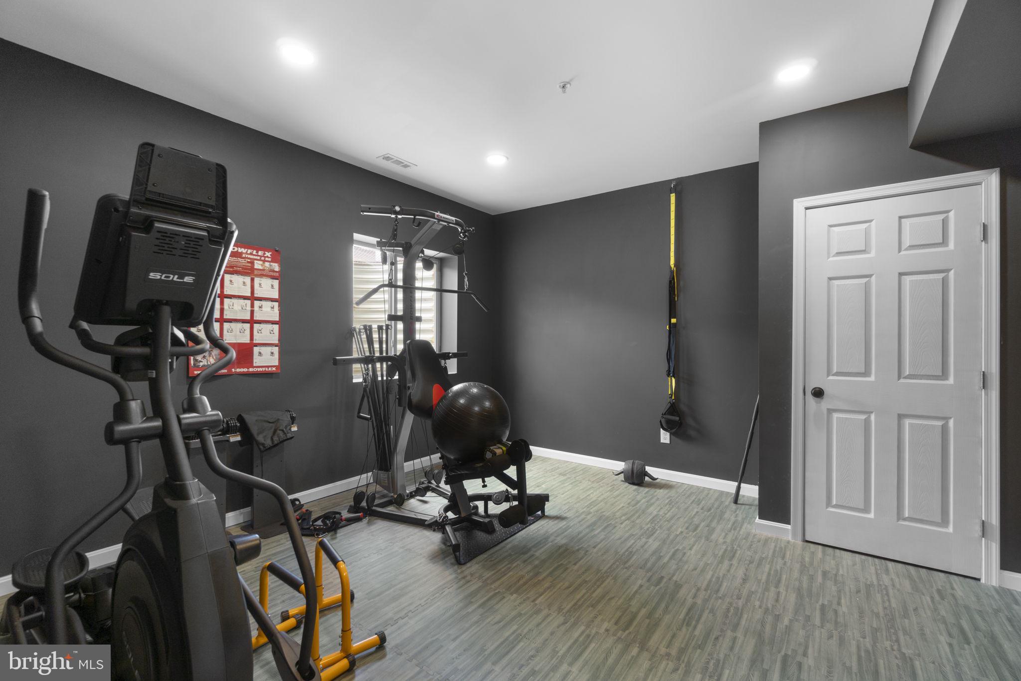 STONEGATE - Residential