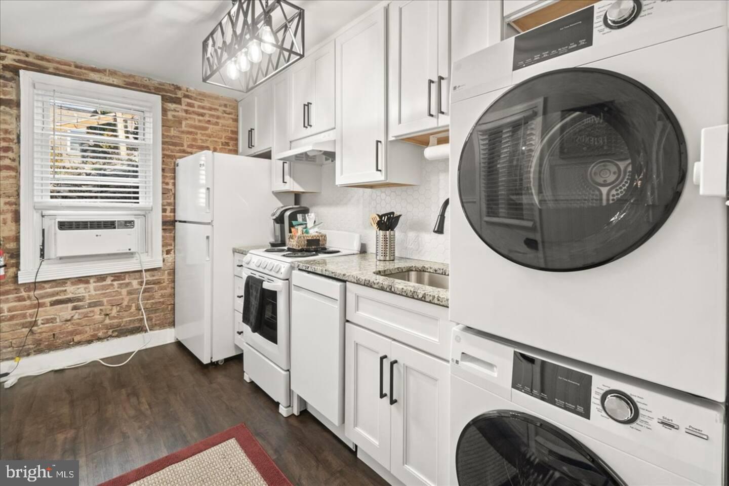 DOWNTOWN FREDERICK - Residential