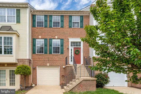 17310 Pacific Rim Terrace, Dumfries, VA MLS: VAPW2089426