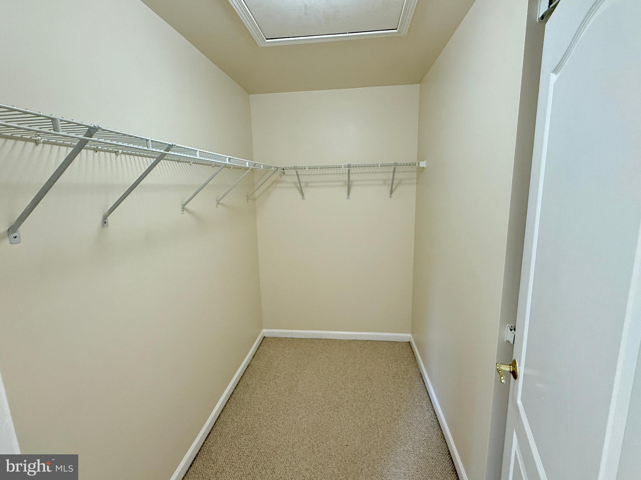 DOMINION VALLEY COUNTRY CLUB - Residential Lease