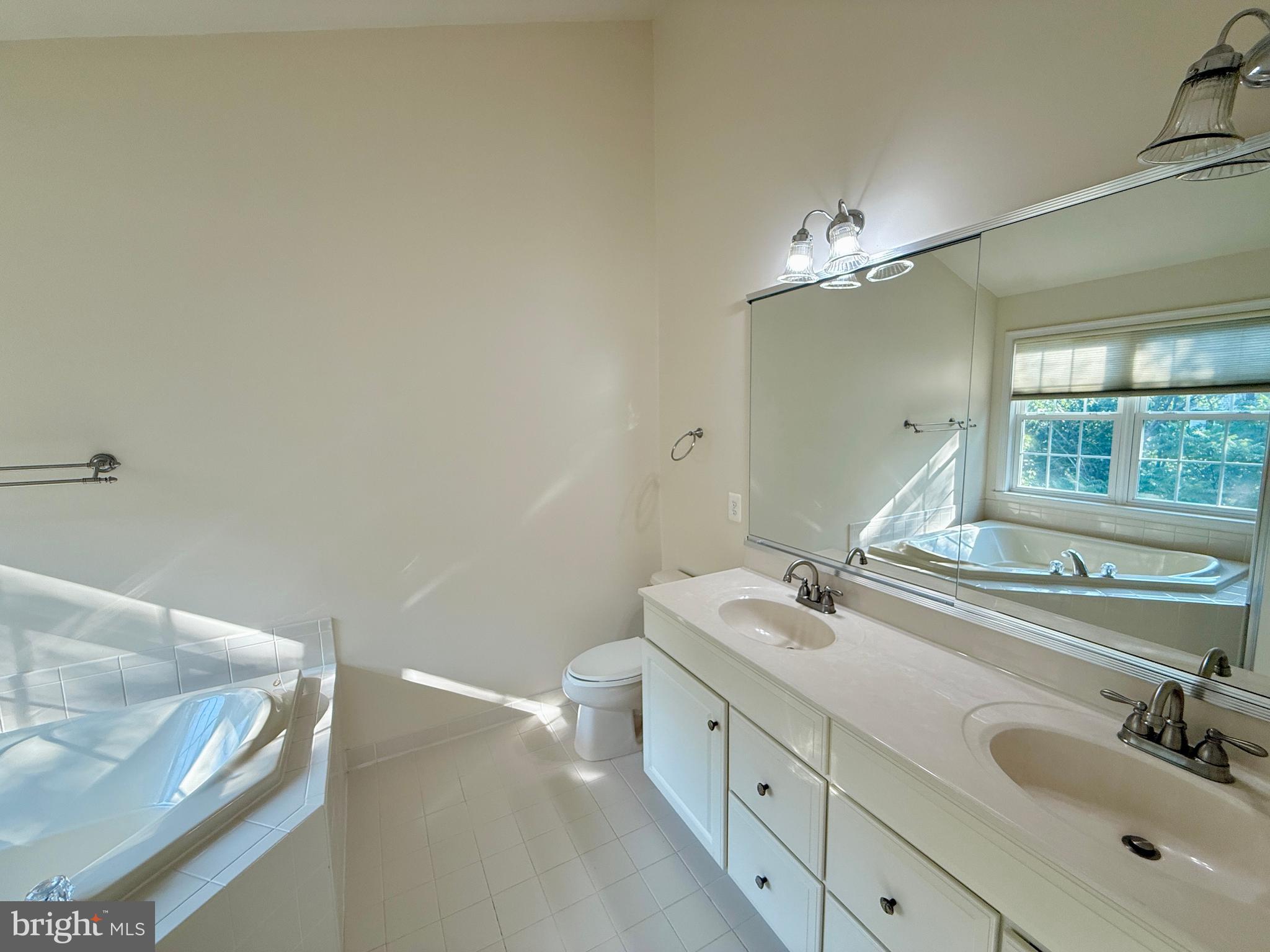 DOMINION VALLEY COUNTRY CLUB - Residential Lease