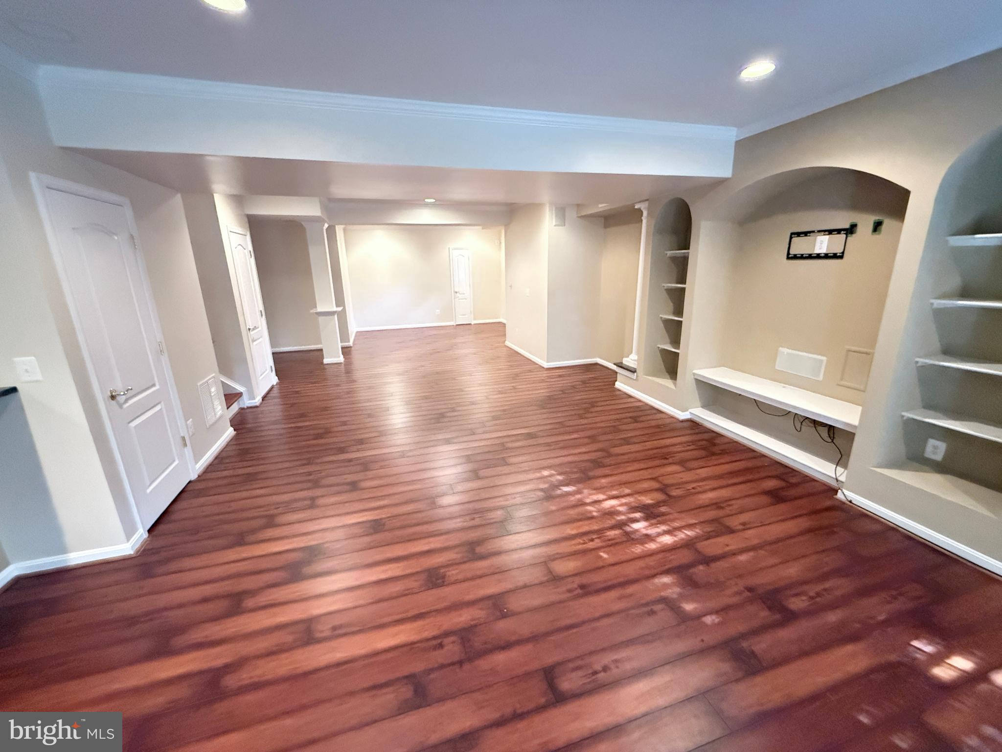 DOMINION VALLEY COUNTRY CLUB - Residential Lease