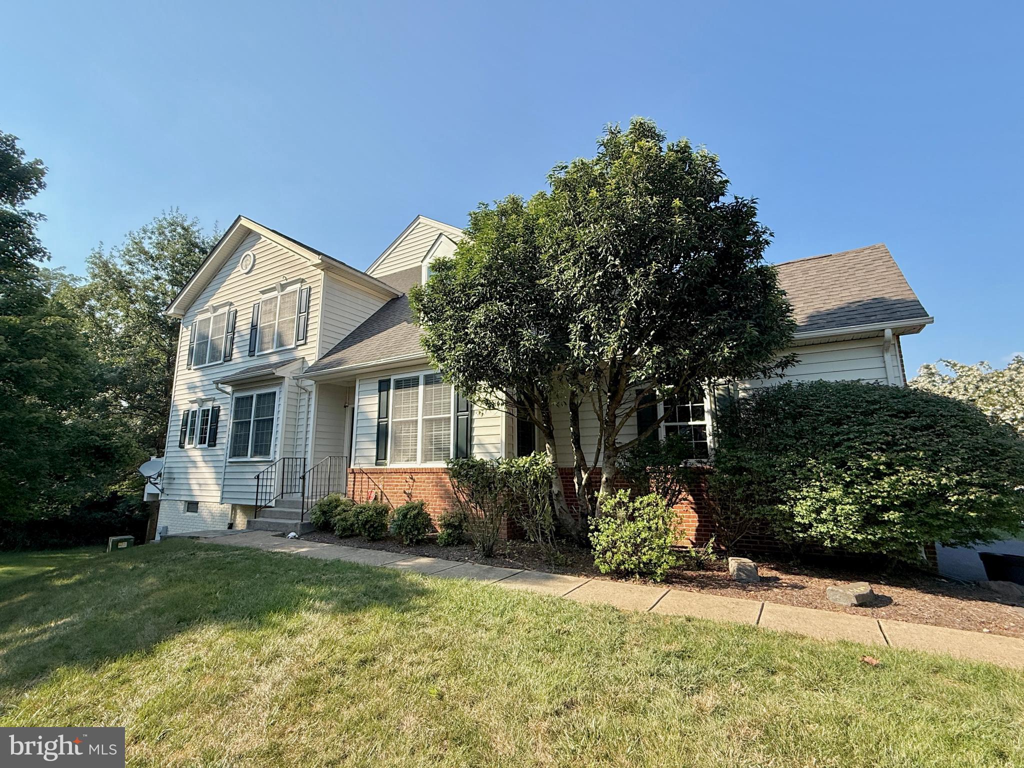 DOMINION VALLEY COUNTRY CLUB - Residential Lease