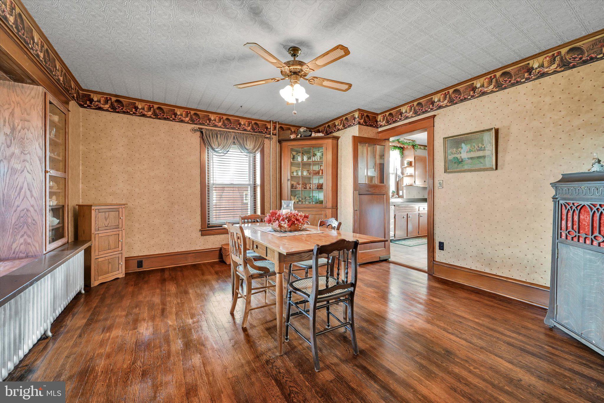 BLUE RIBBON FARMS - Residential
