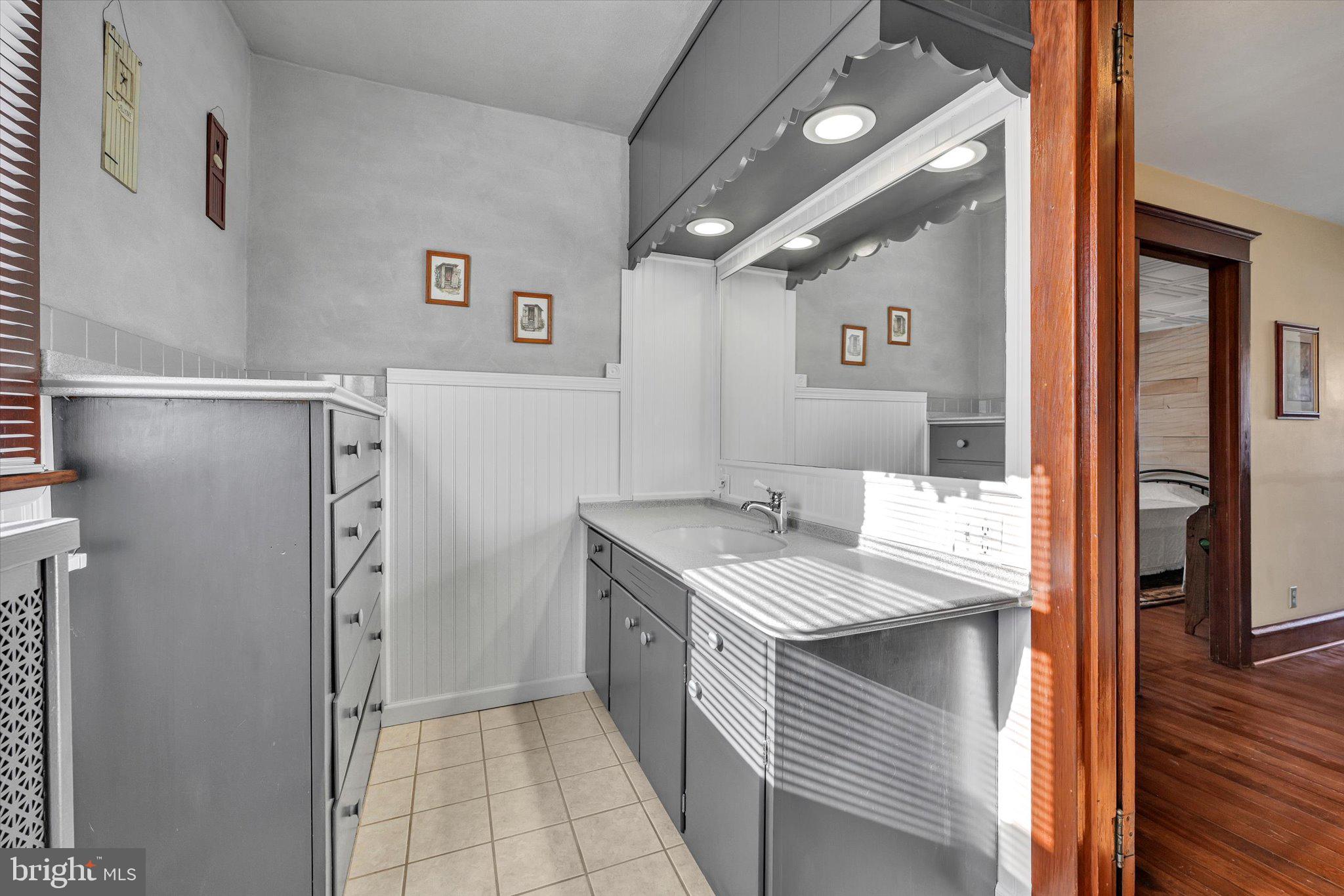 BLUE RIBBON FARMS - Residential