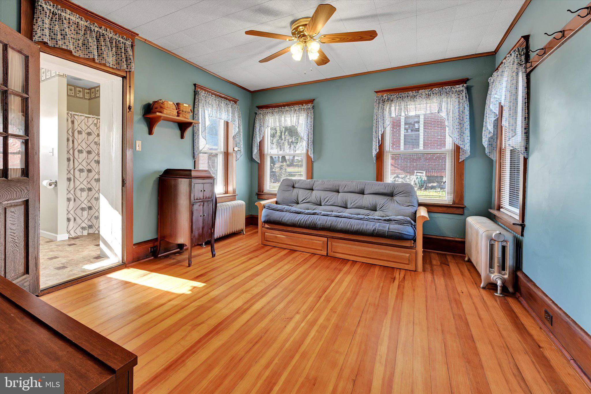 BLUE RIBBON FARMS - Residential