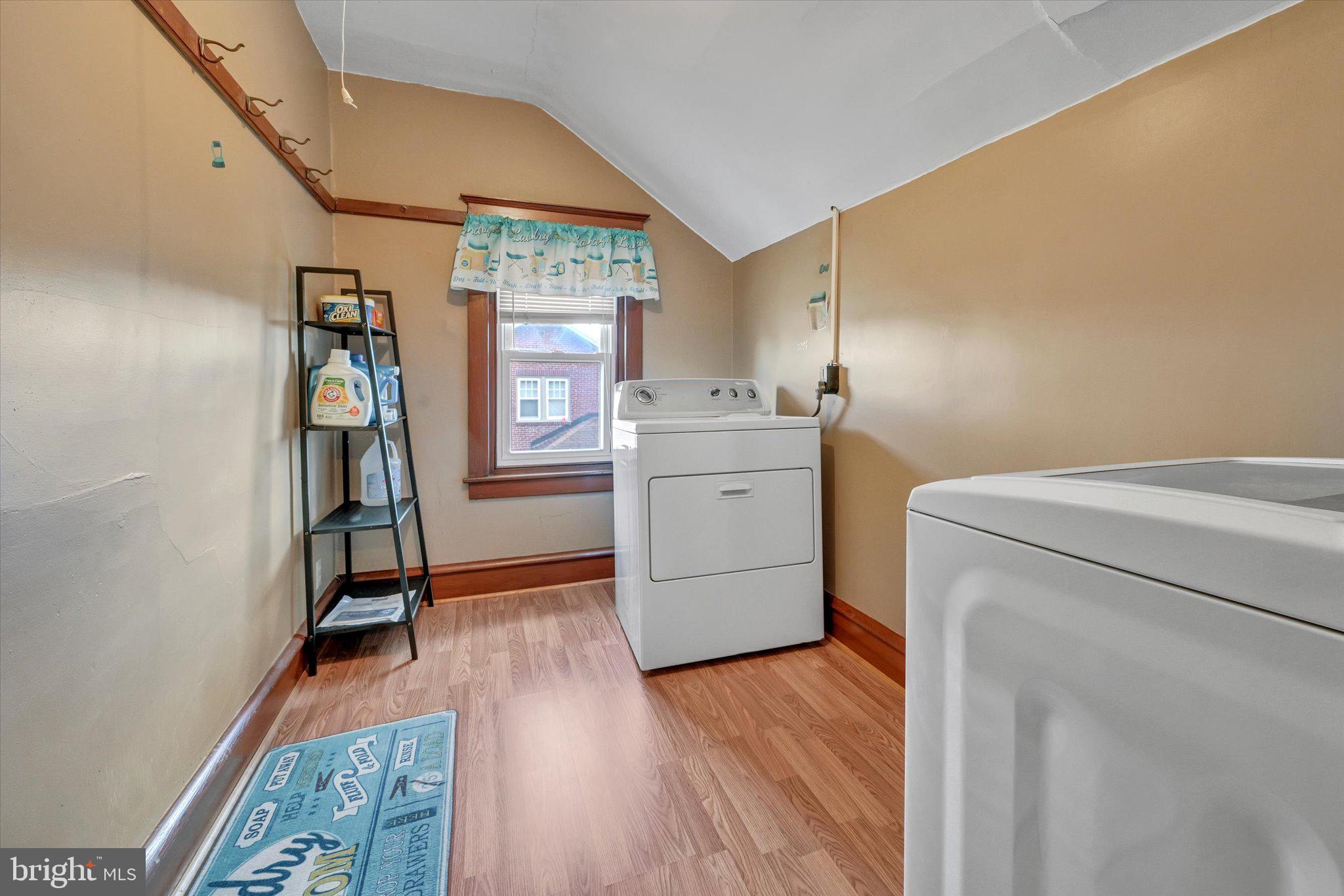 BLUE RIBBON FARMS - Residential