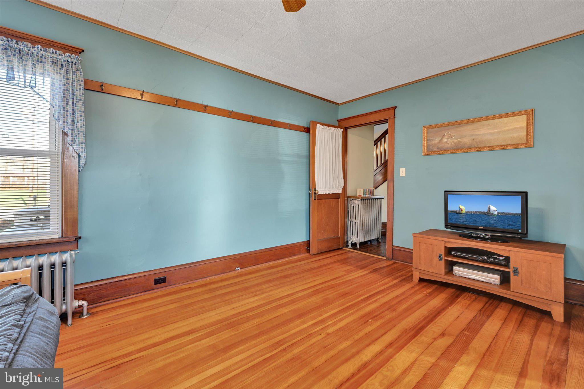 BLUE RIBBON FARMS - Residential