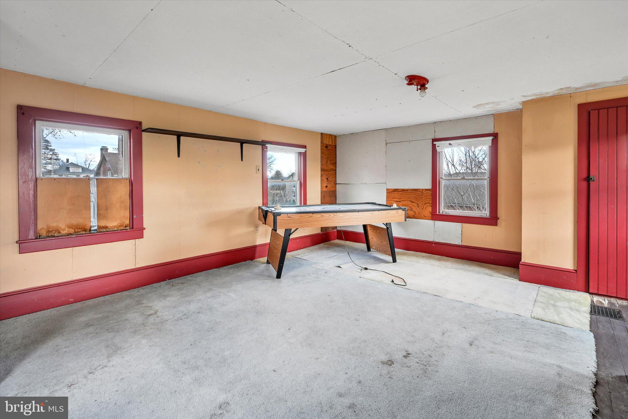 BLUE RIBBON FARMS - Residential