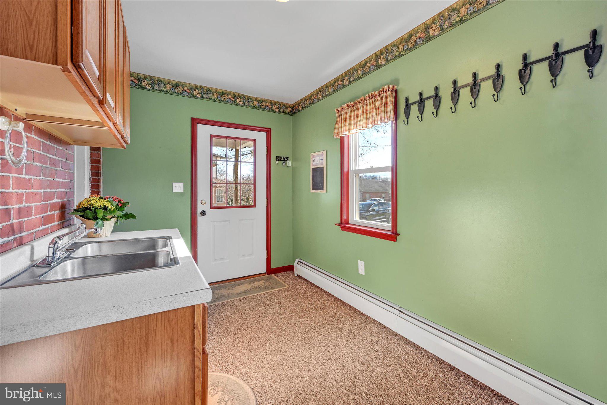BLUE RIBBON FARMS - Residential