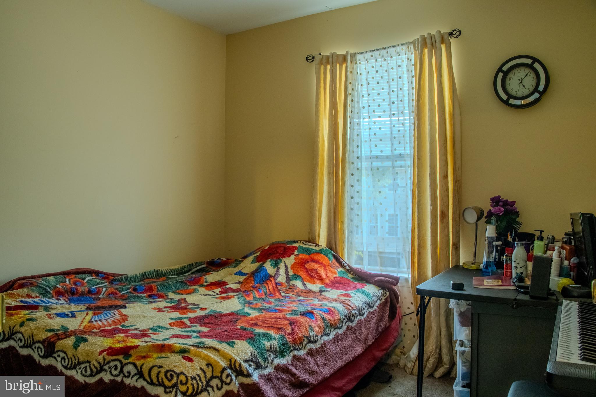 SEVEN OAKS - Residential