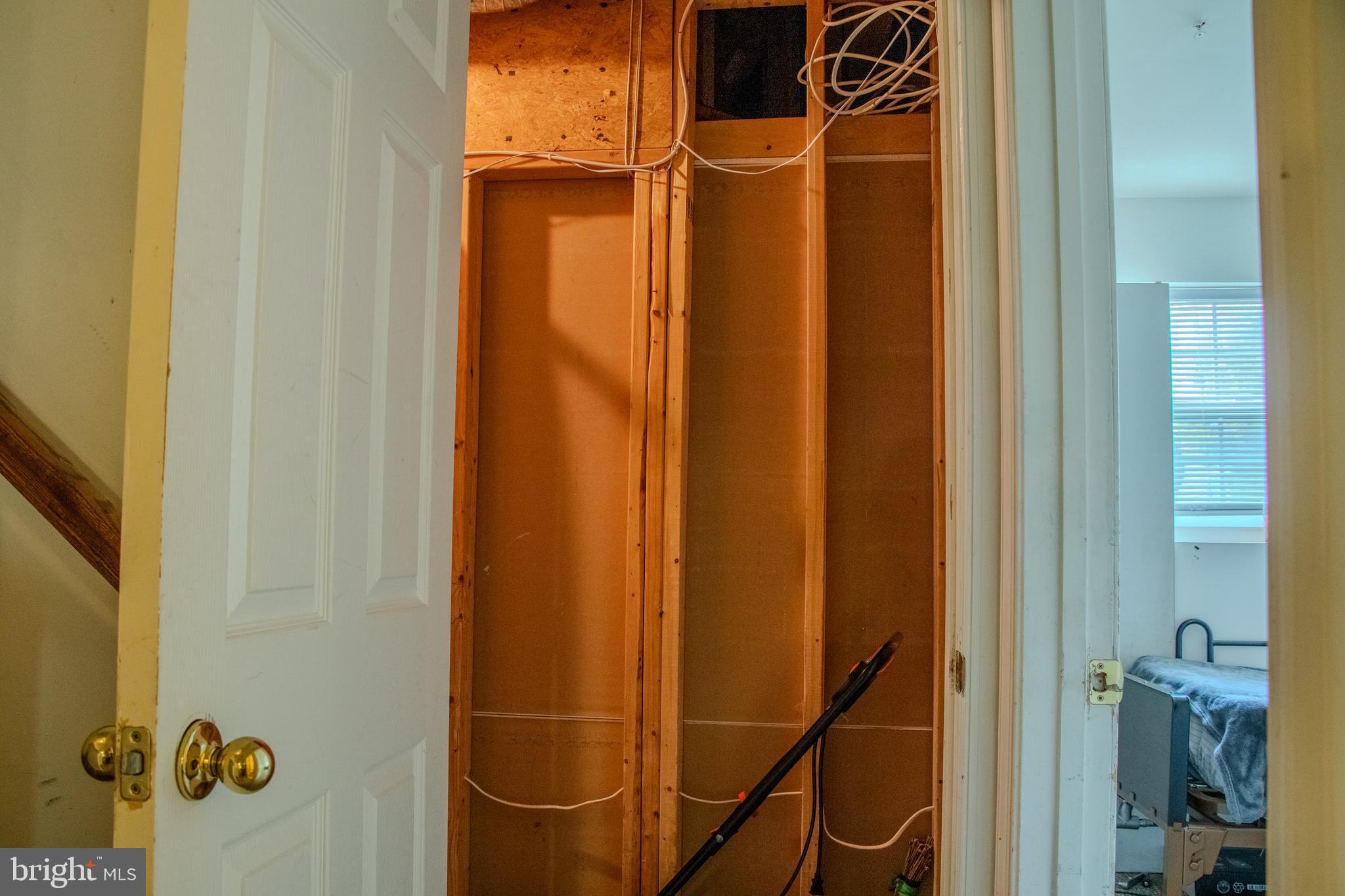 SEVEN OAKS - Residential