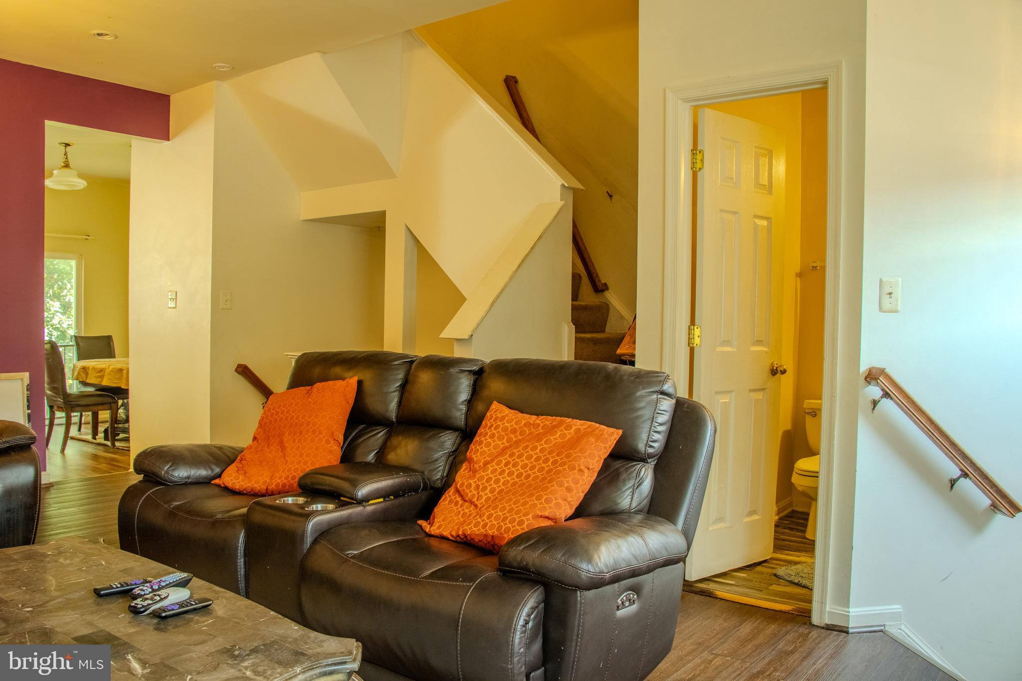 SEVEN OAKS - Residential