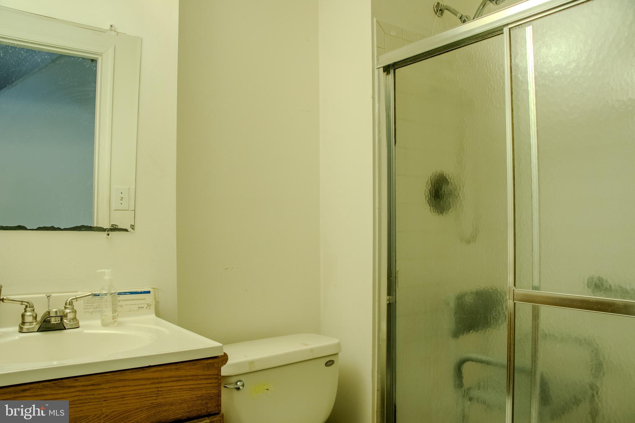 SEVEN OAKS - Residential