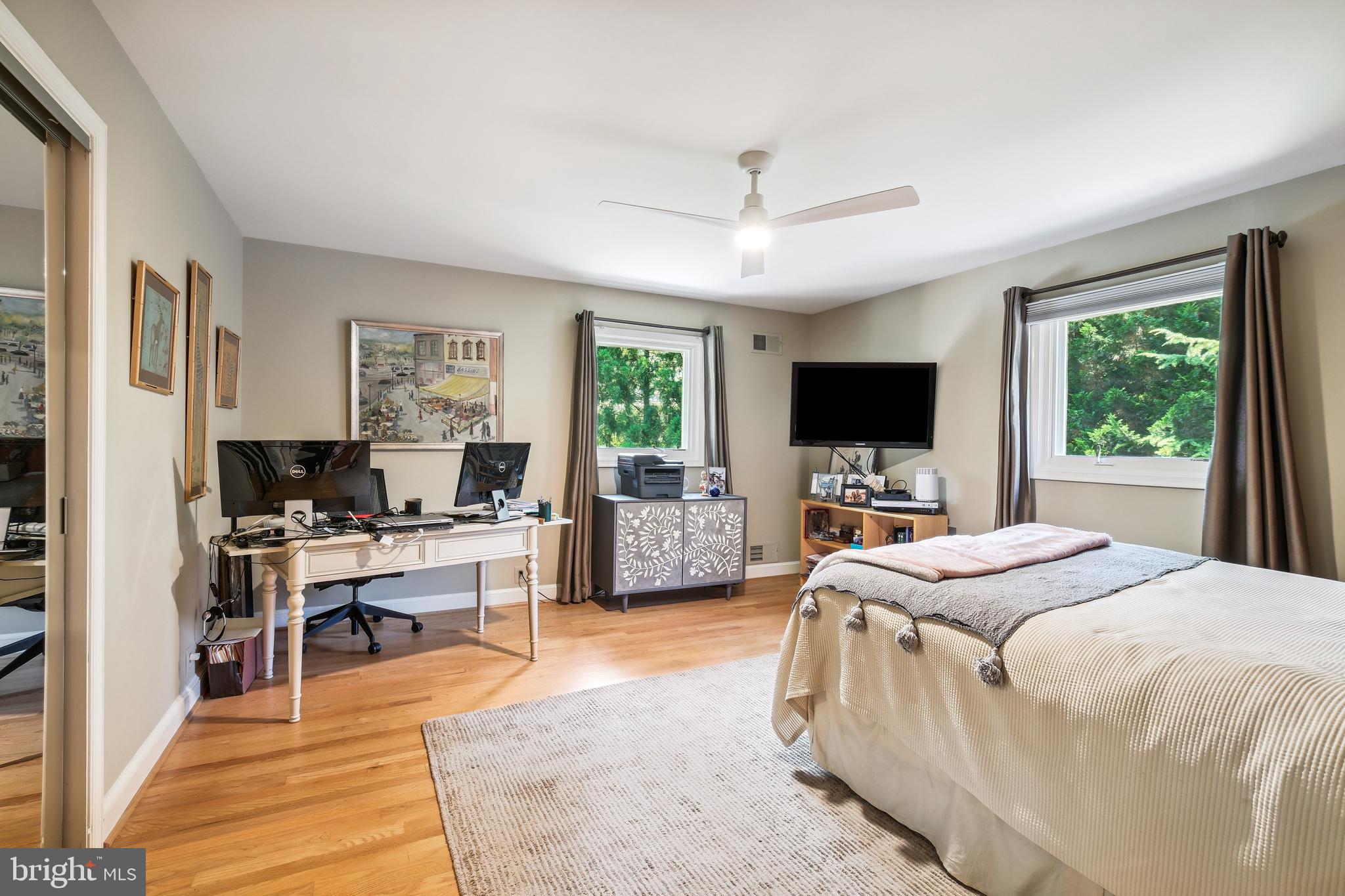 LUXMANOR - Residential