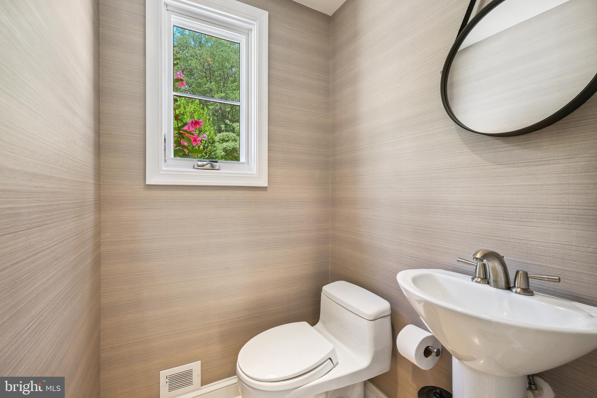 LUXMANOR - Residential