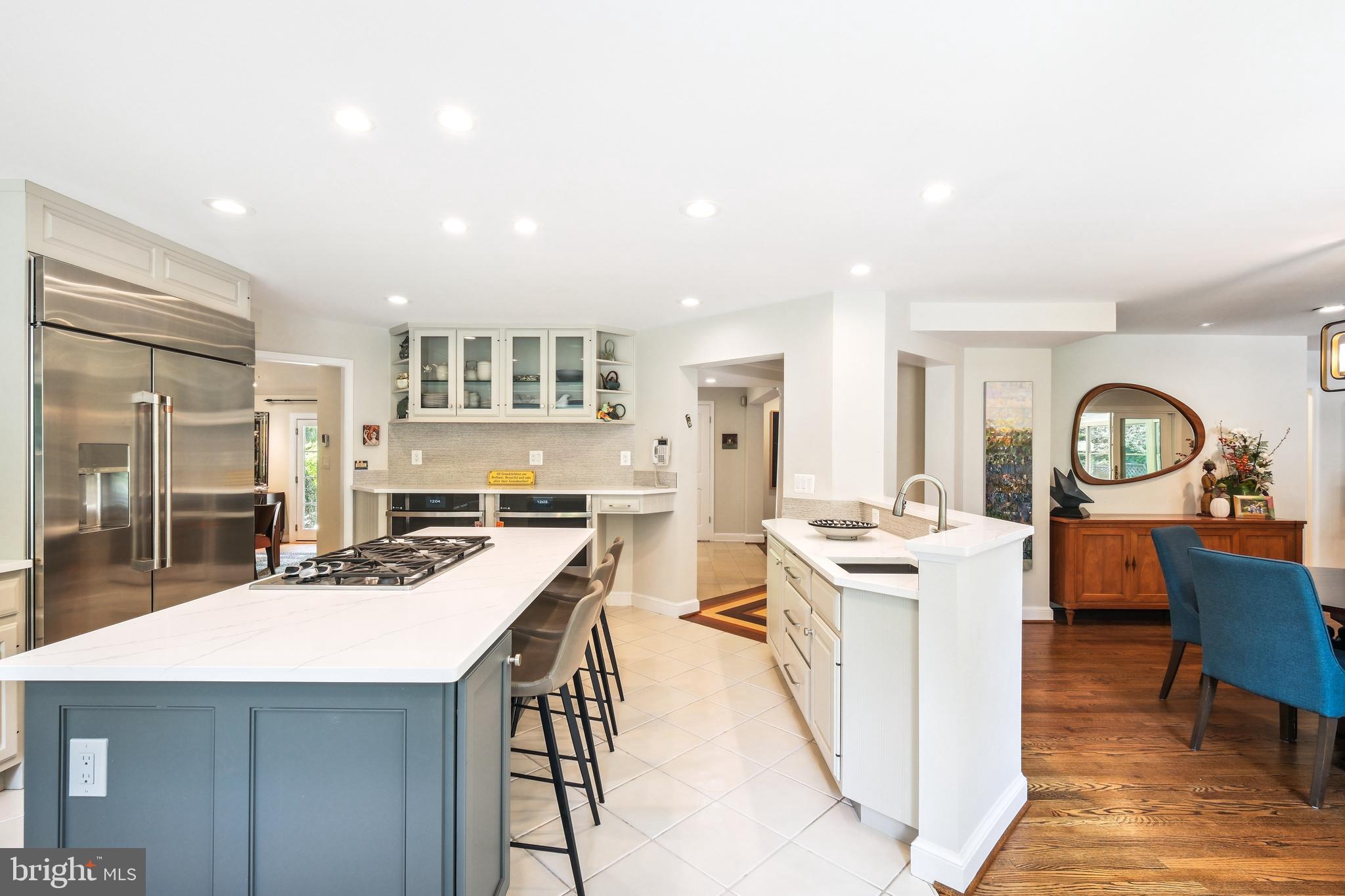 LUXMANOR - Residential