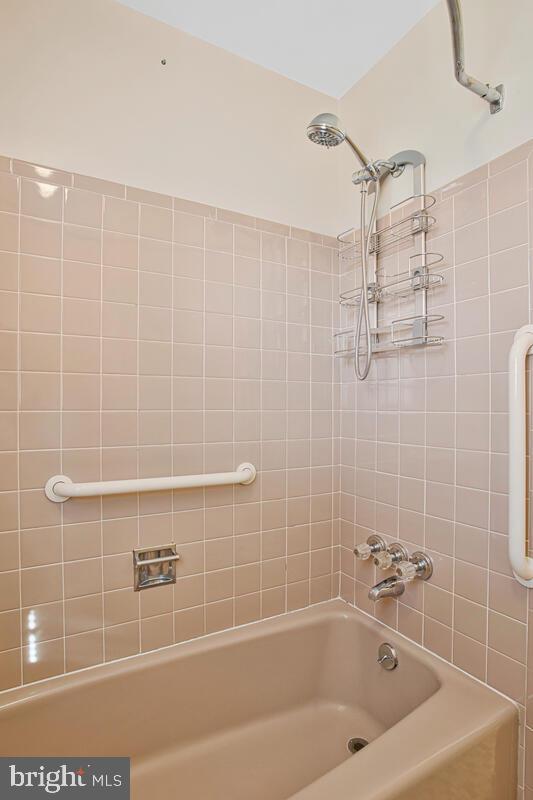 MAGNOLIA SPRINGS - Residential