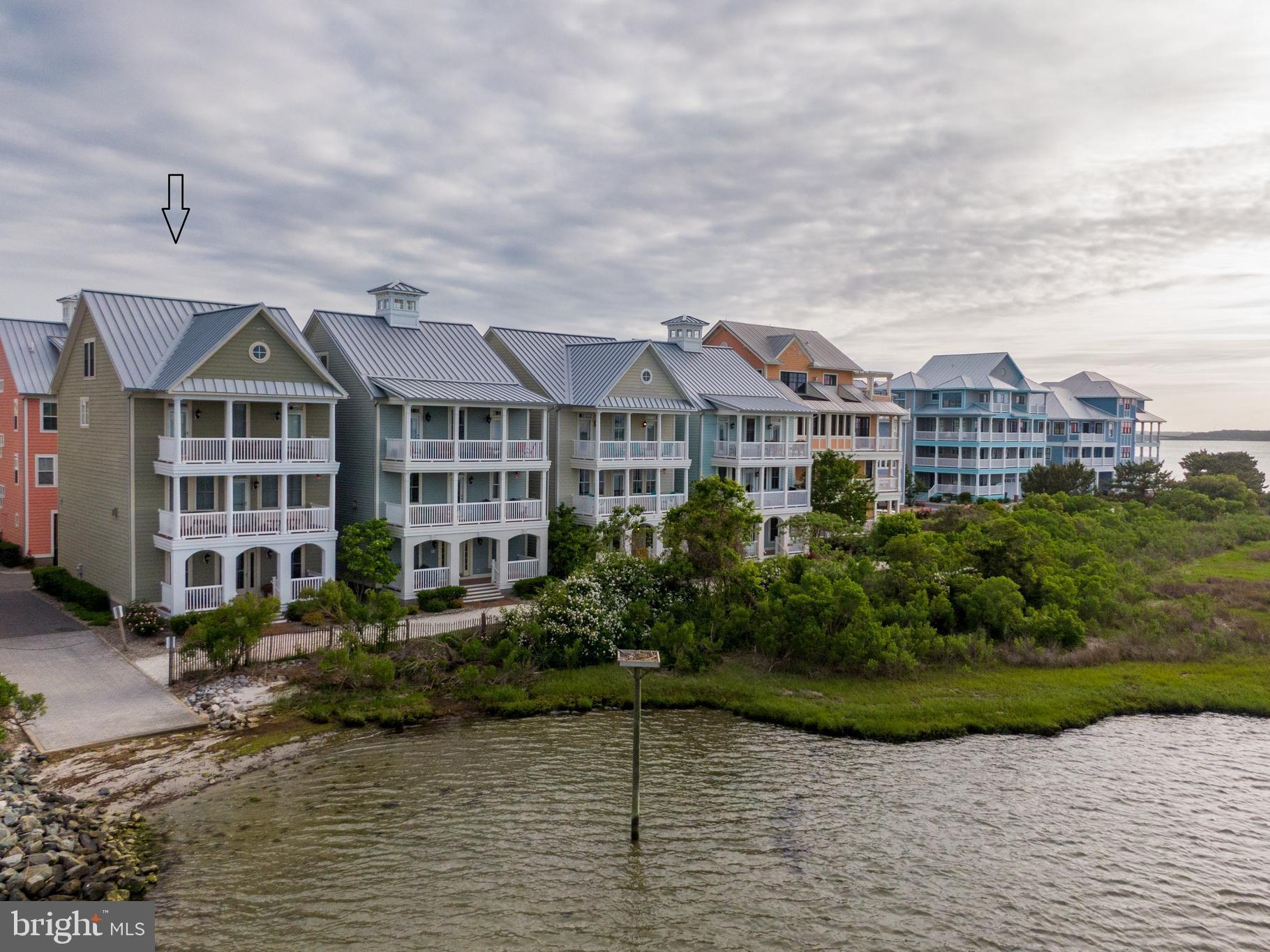 SUNSET ISLAND - Residential