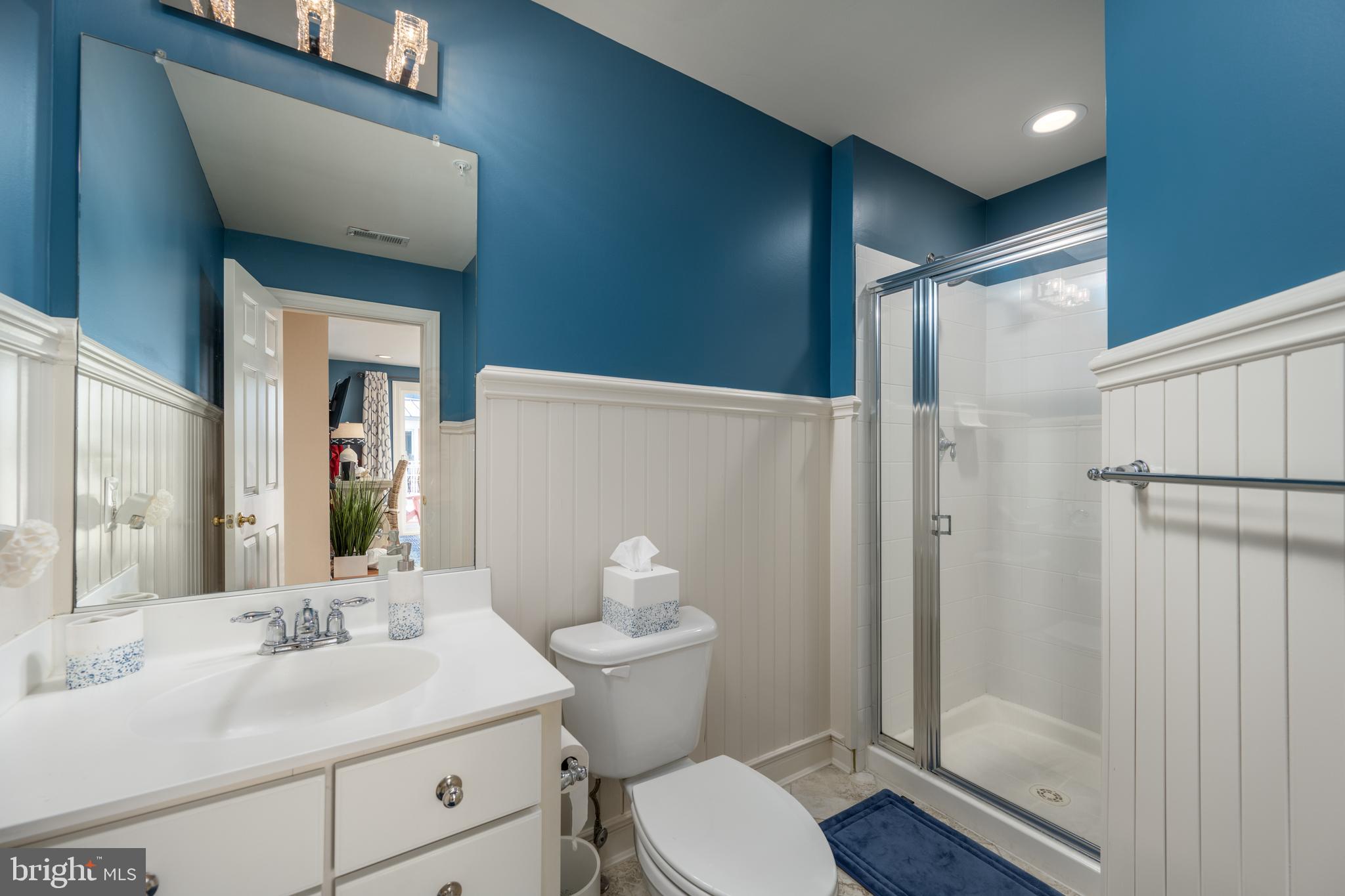 SUNSET ISLAND - Residential