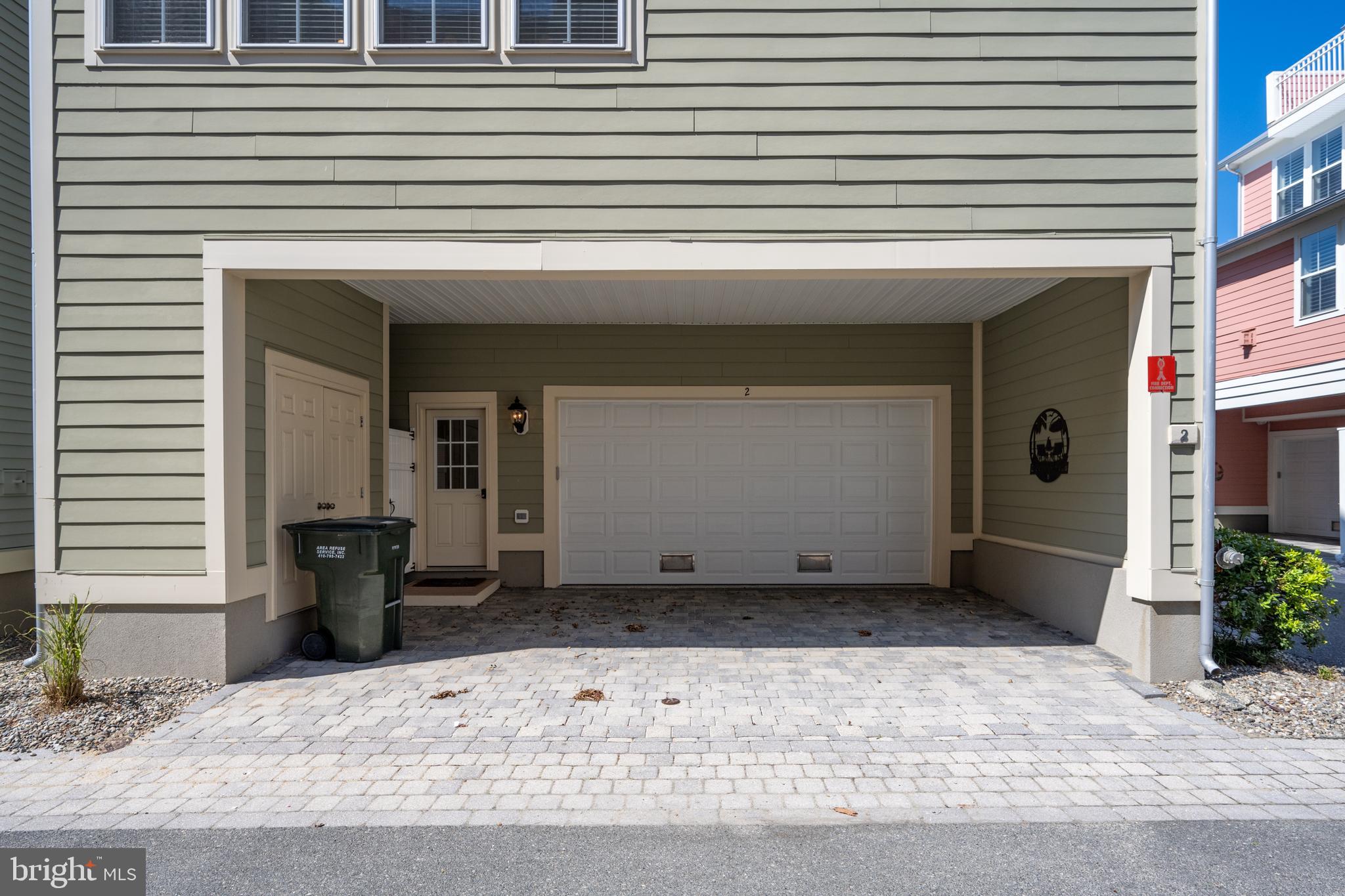 SUNSET ISLAND - Residential