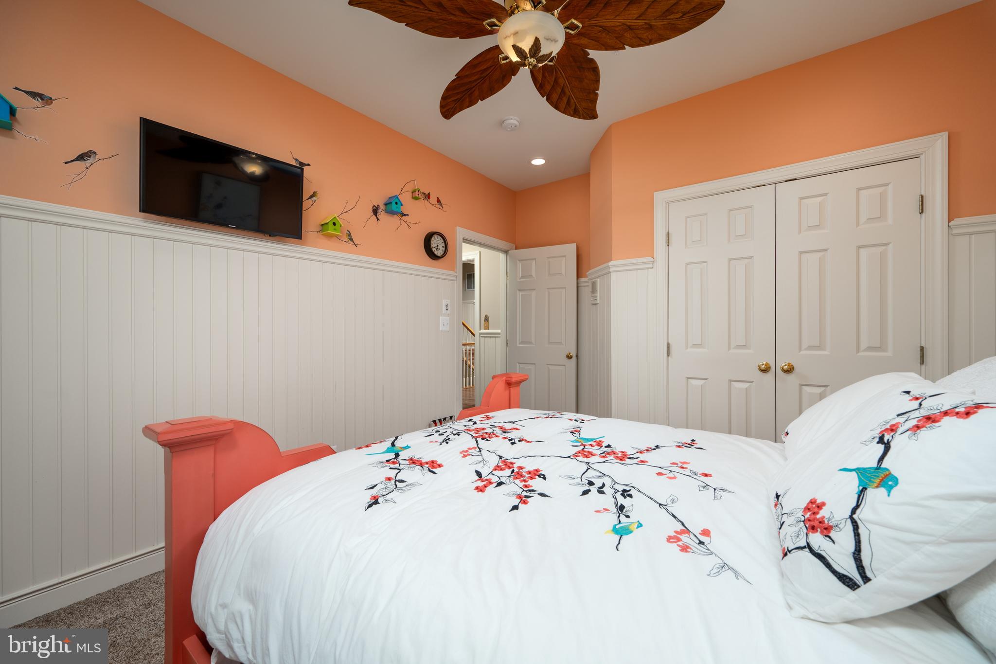 SUNSET ISLAND - Residential