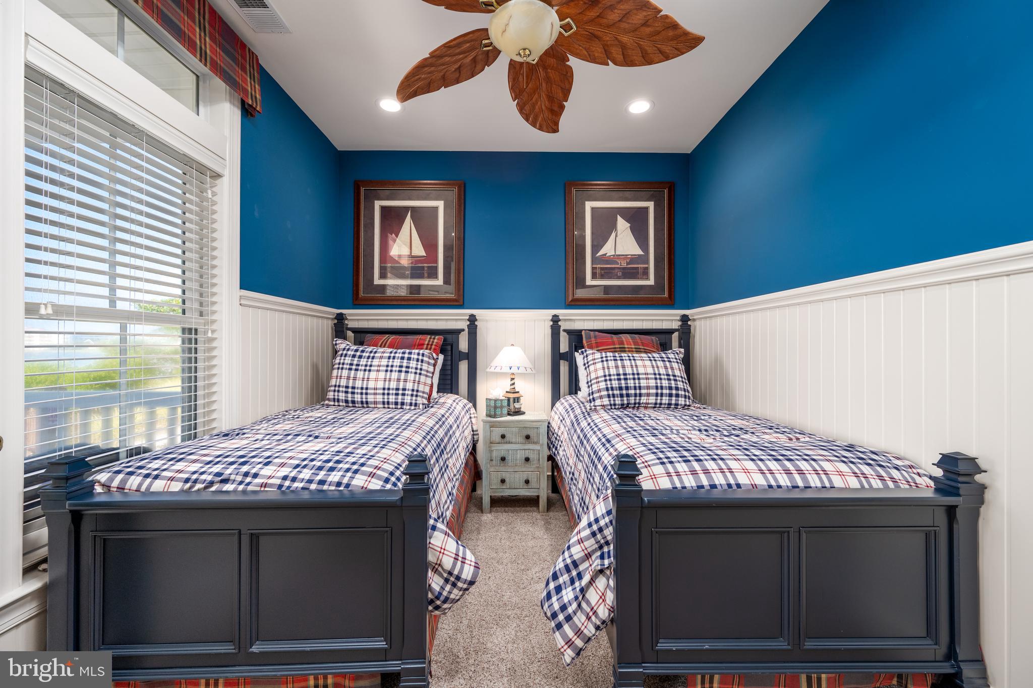 SUNSET ISLAND - Residential