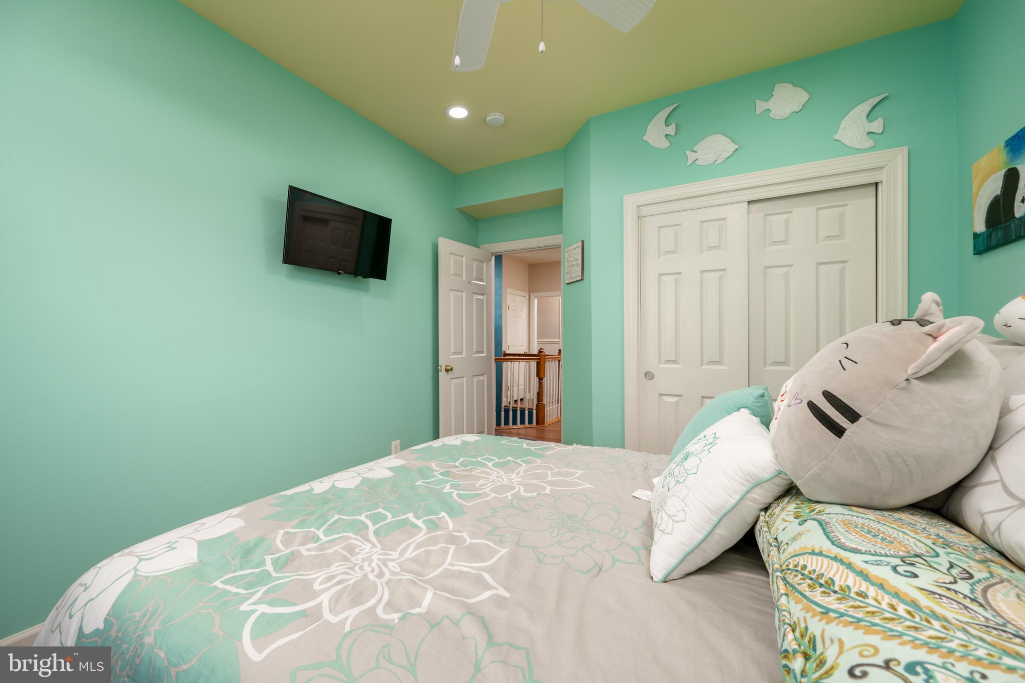 SUNSET ISLAND - Residential