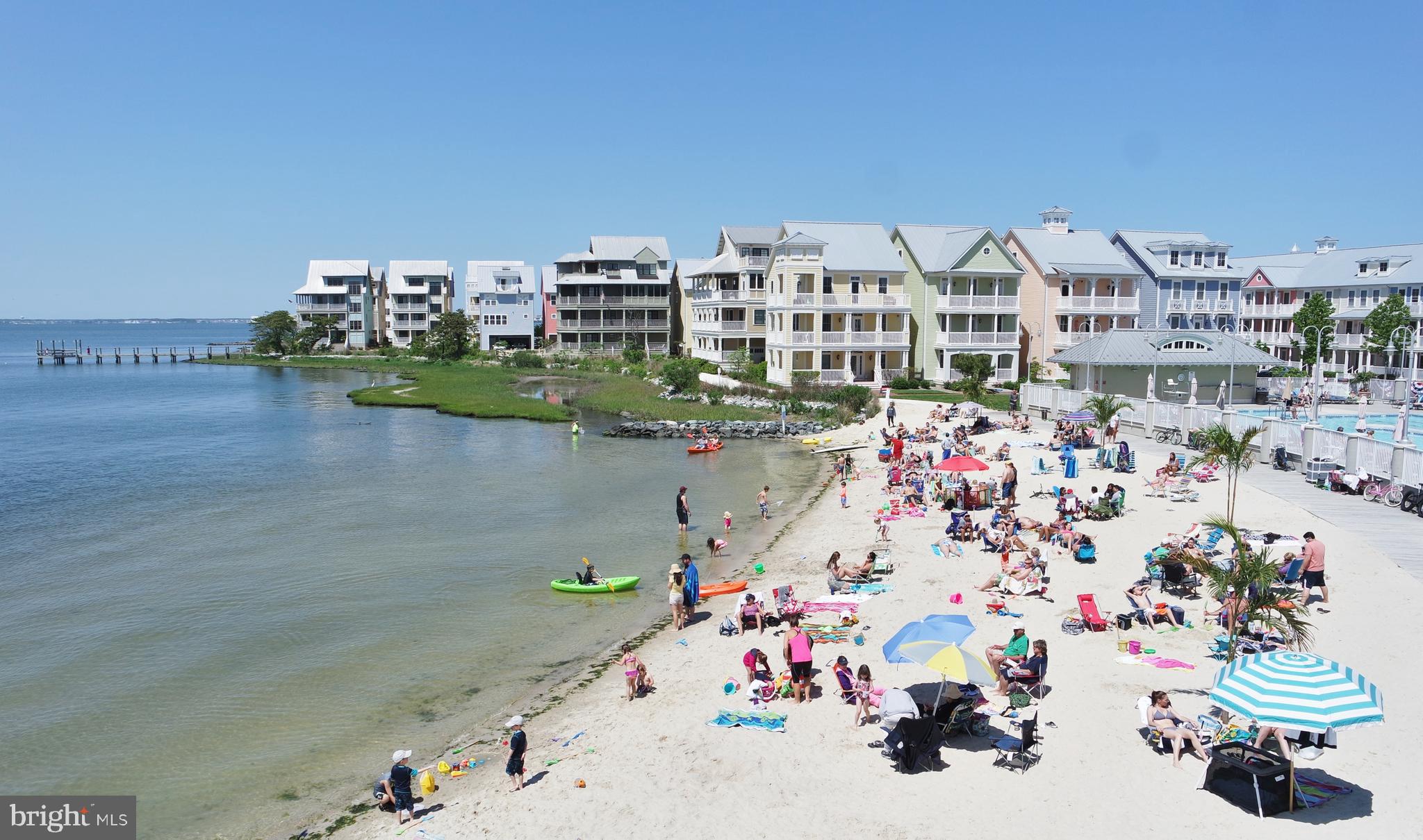 SUNSET ISLAND - Residential