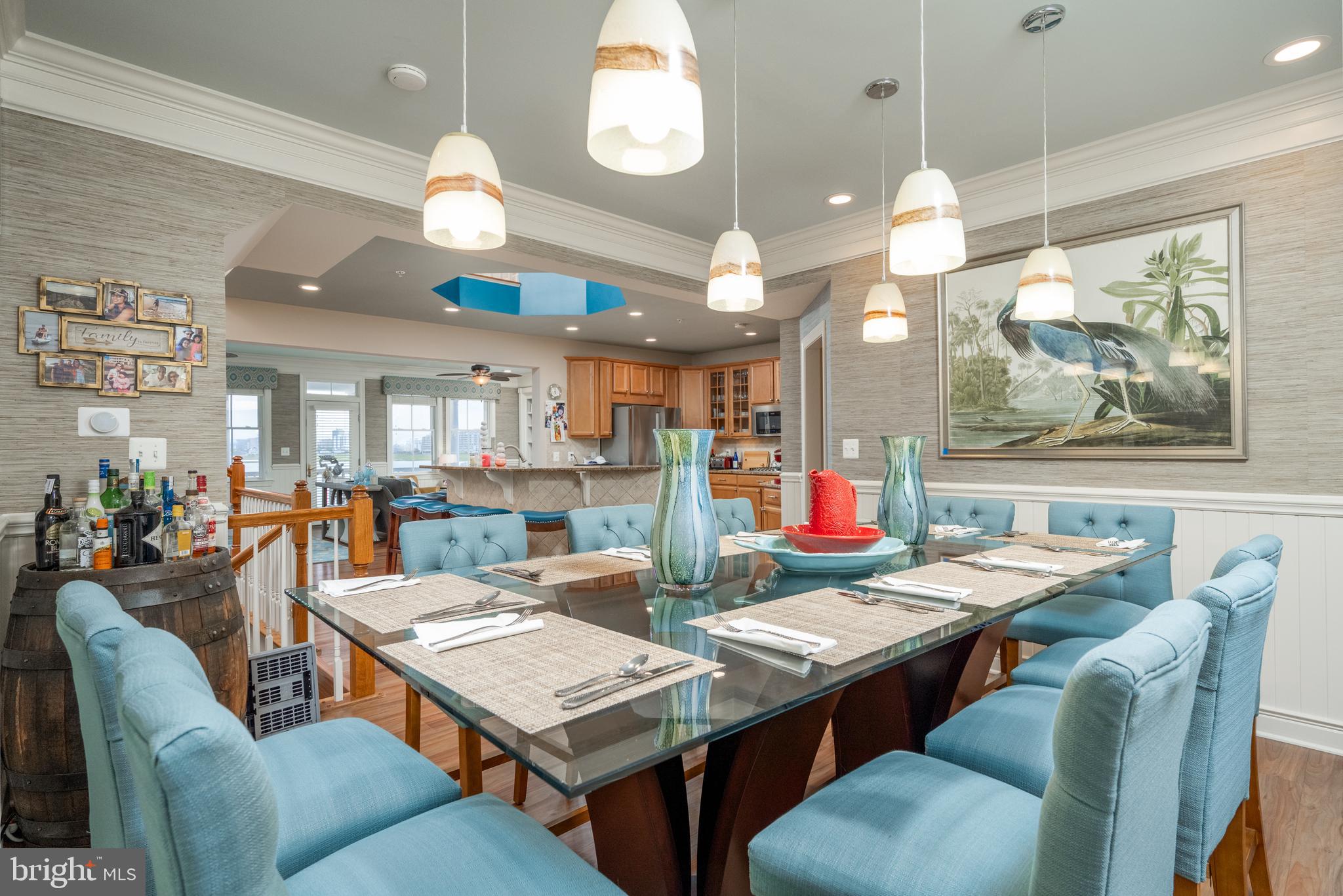 SUNSET ISLAND - Residential