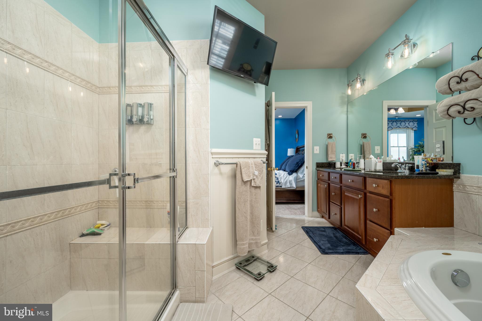 SUNSET ISLAND - Residential