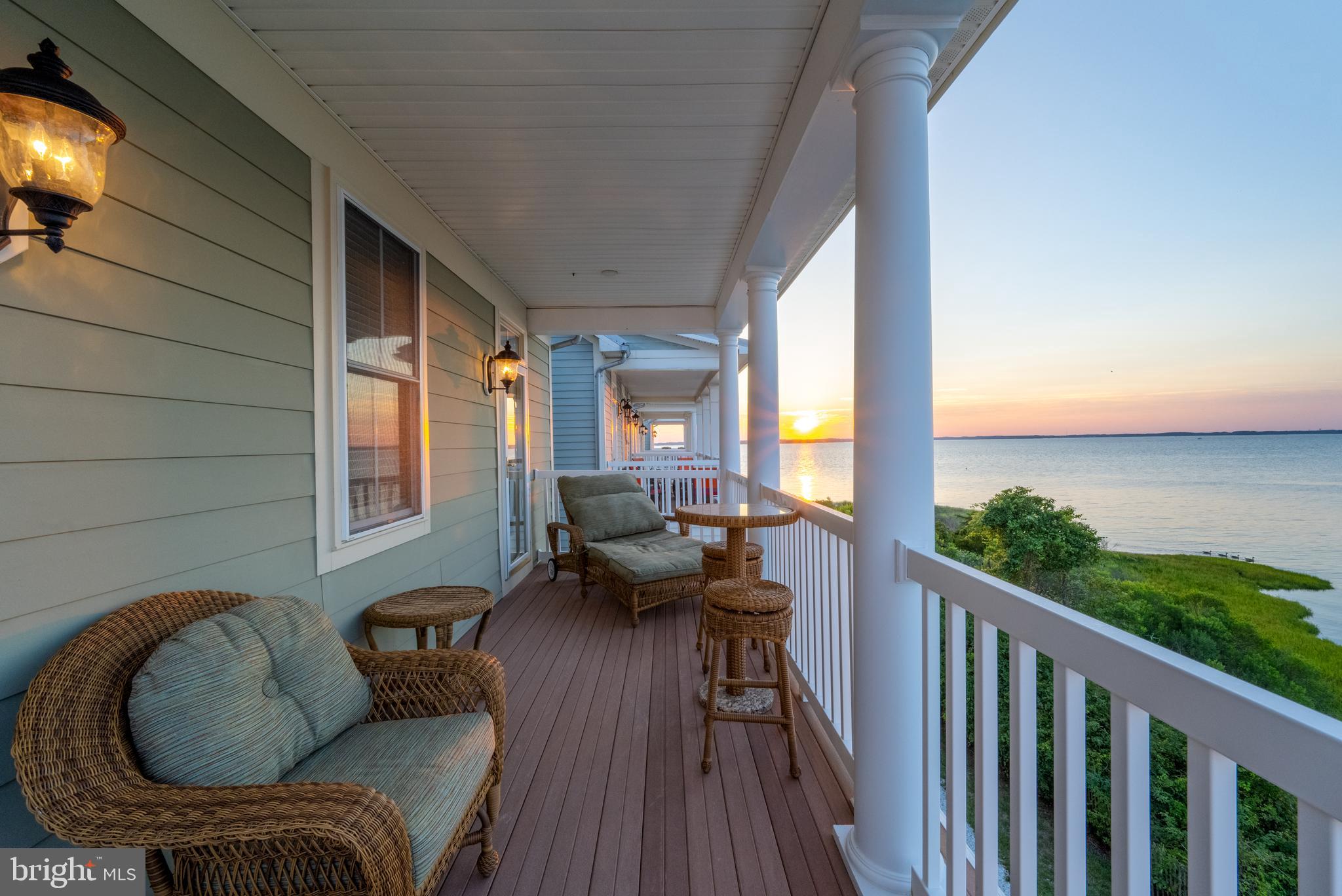 SUNSET ISLAND - Residential