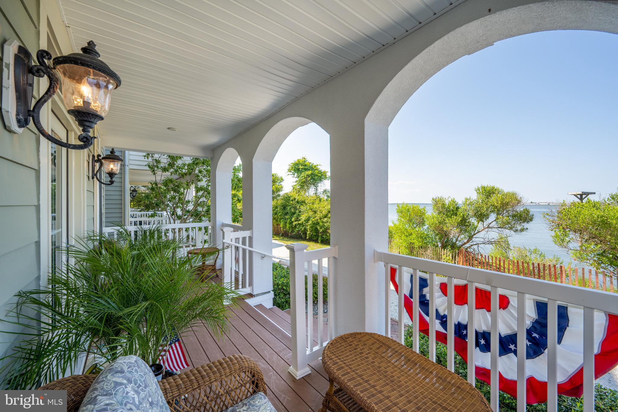 SUNSET ISLAND - Residential