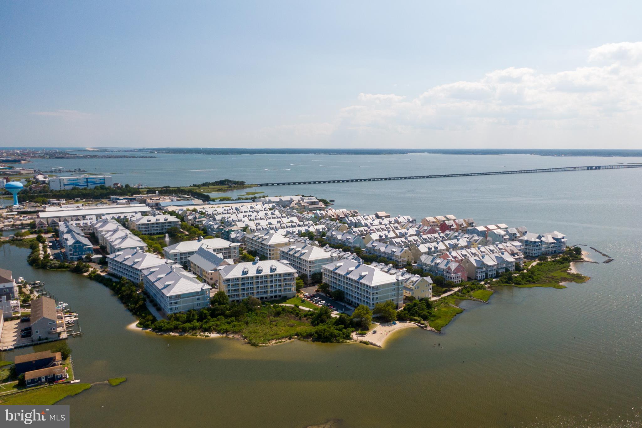 SUNSET ISLAND - Residential