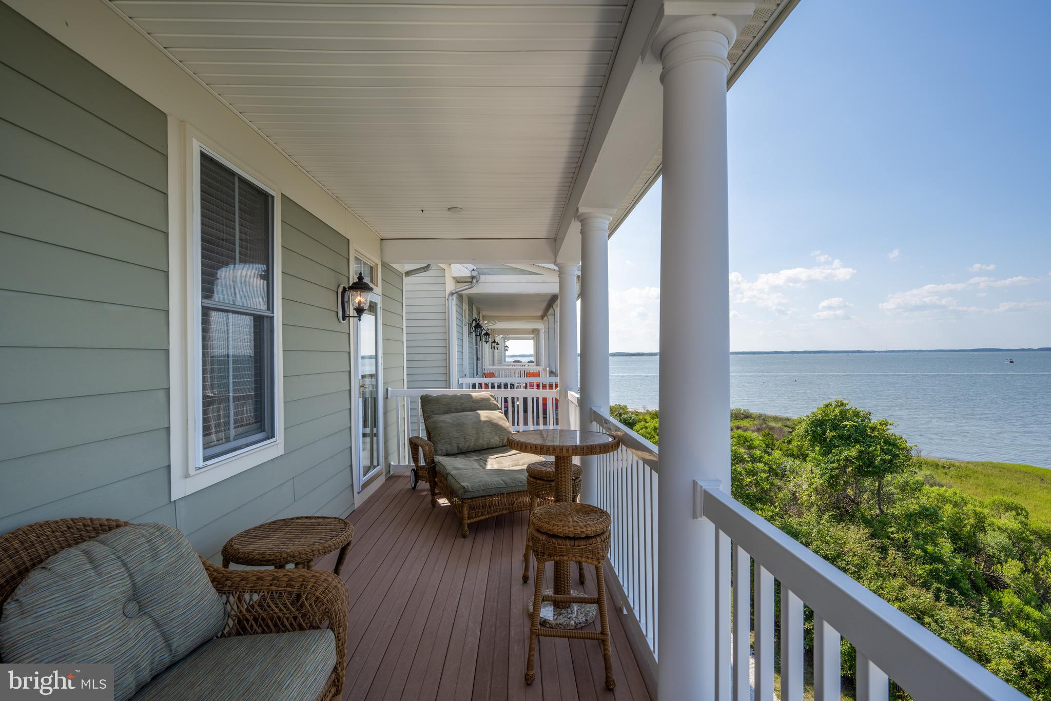 SUNSET ISLAND - Residential