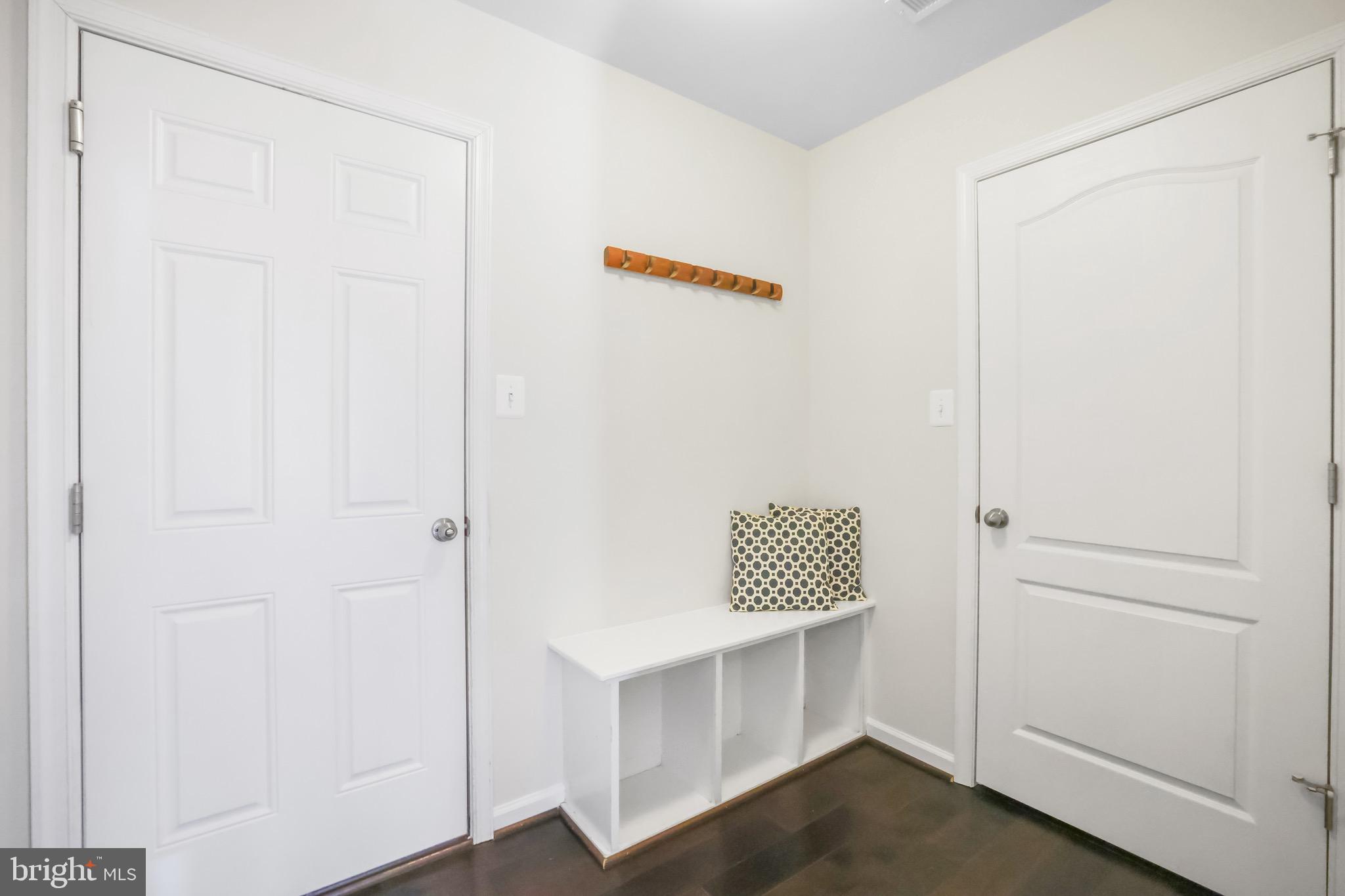 OXFORD SQUARE - Residential