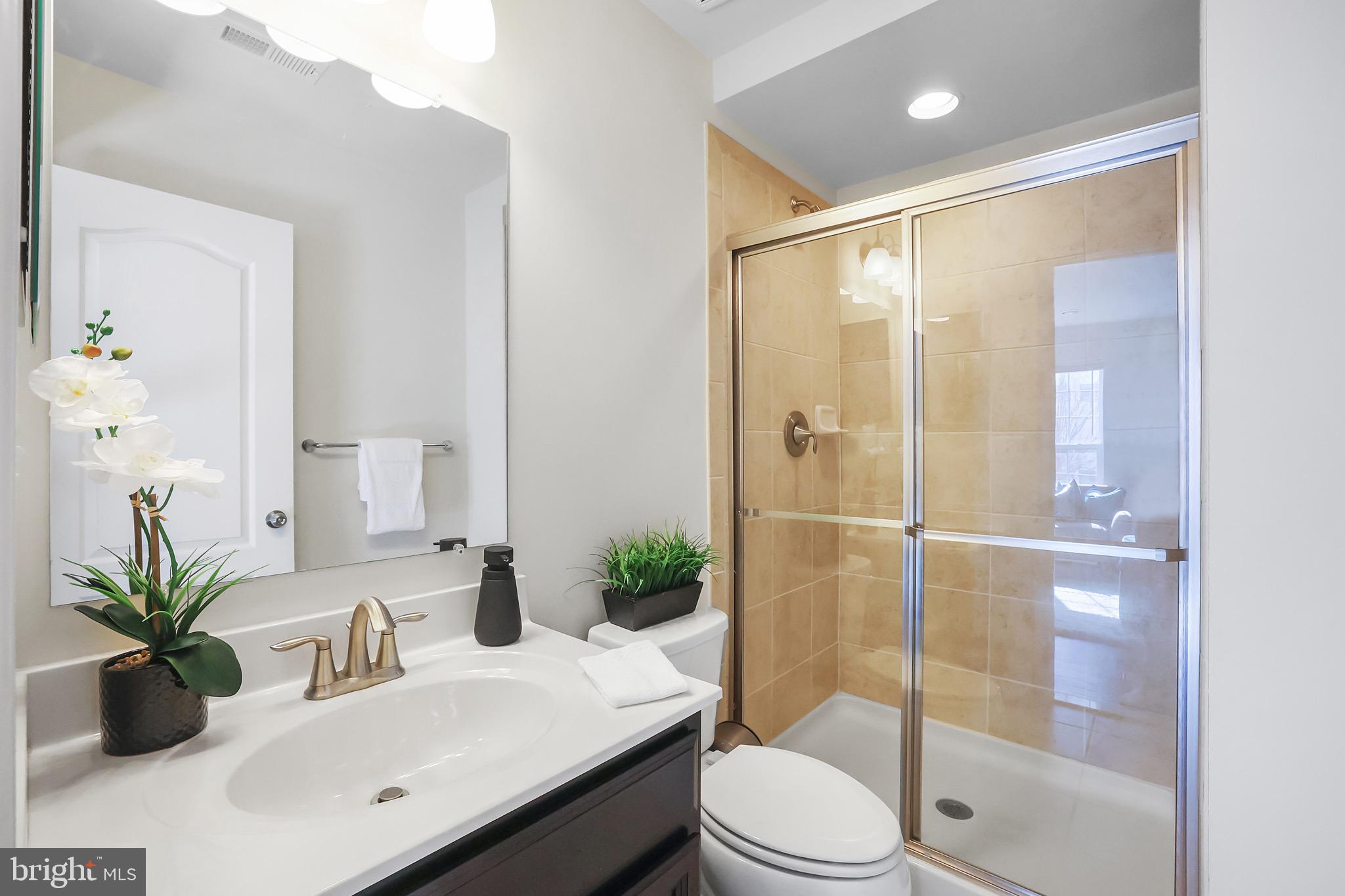 OXFORD SQUARE - Residential