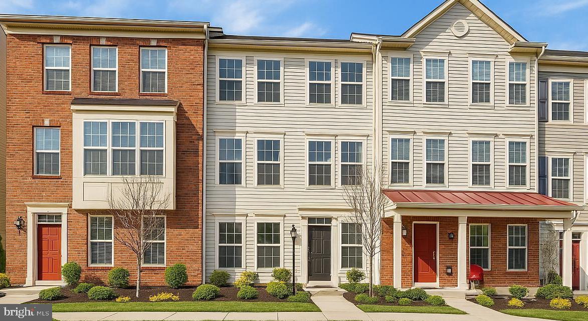 OXFORD SQUARE - Residential